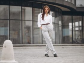 ۱۰ مدل شلوار زنانه پرکاربرد و ترند ۲۰۲۴