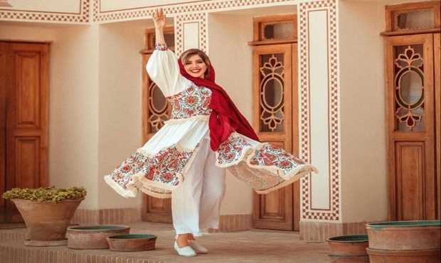  لباس مناسب سفر به مناطق مرکزی (اصفهان، یزد، کاشان):