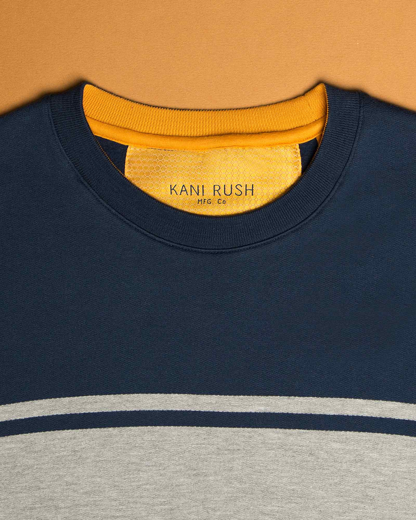 پلیور خط دار طوسی مردانه‌ - طرح جلوی پلیور