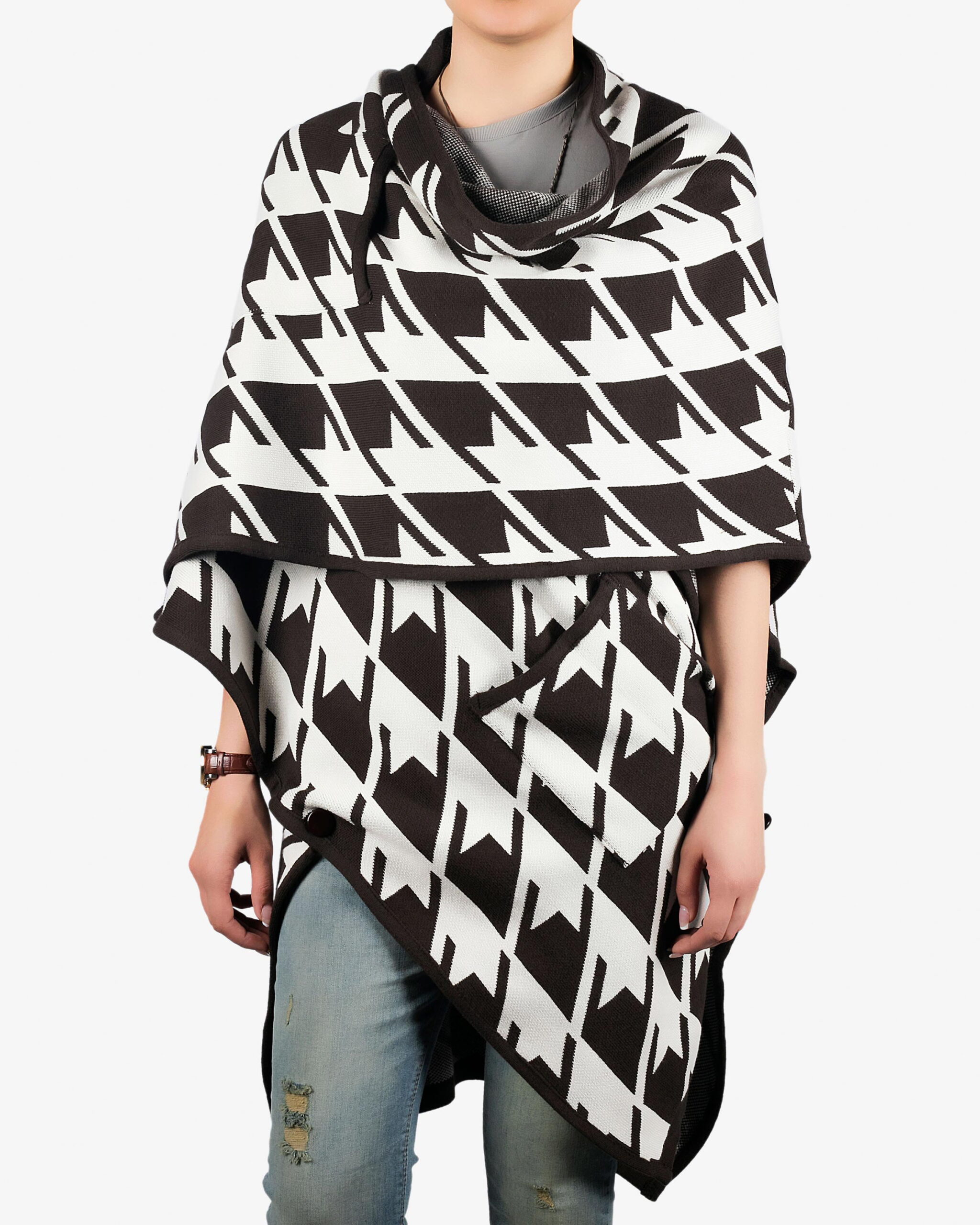 پانچو بافتنی زنانه پاییزی طرح دار سفید قهوه ای جلو باز - کاکائویی - رو به‌ رو