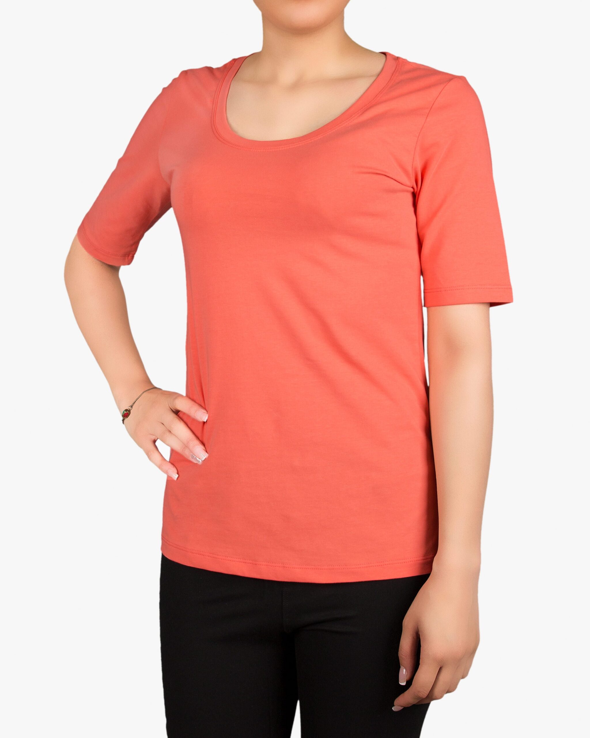 تیشرت دخترانه - آستین سه ربع - گلبهی- رو به‌رو