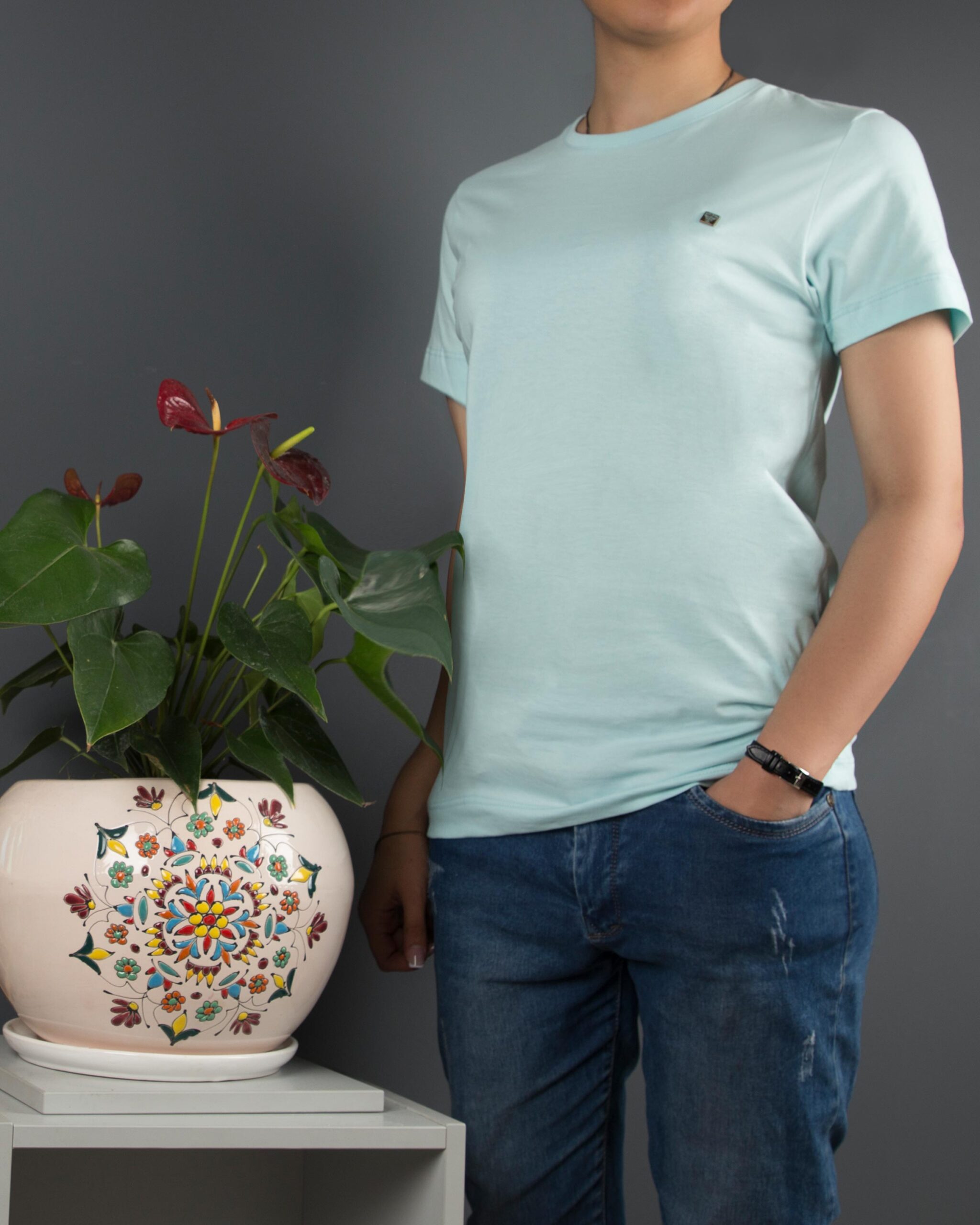 تیشرت‌های ساده‌ی نخی پنبه‌ای زنانه - آبی آسمانی- محیطی