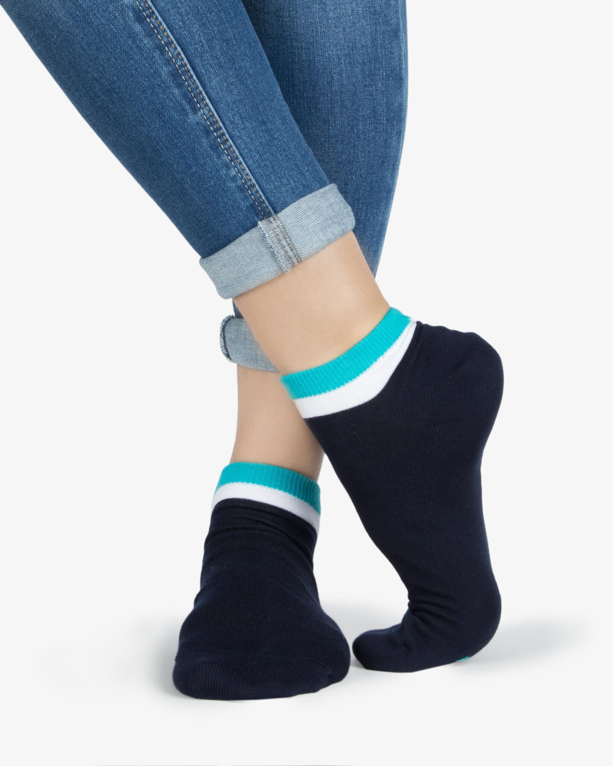 جوراب نخی با لبه‌ی رنگی -آبی فیروزه‌ای - روبه‌رو۱