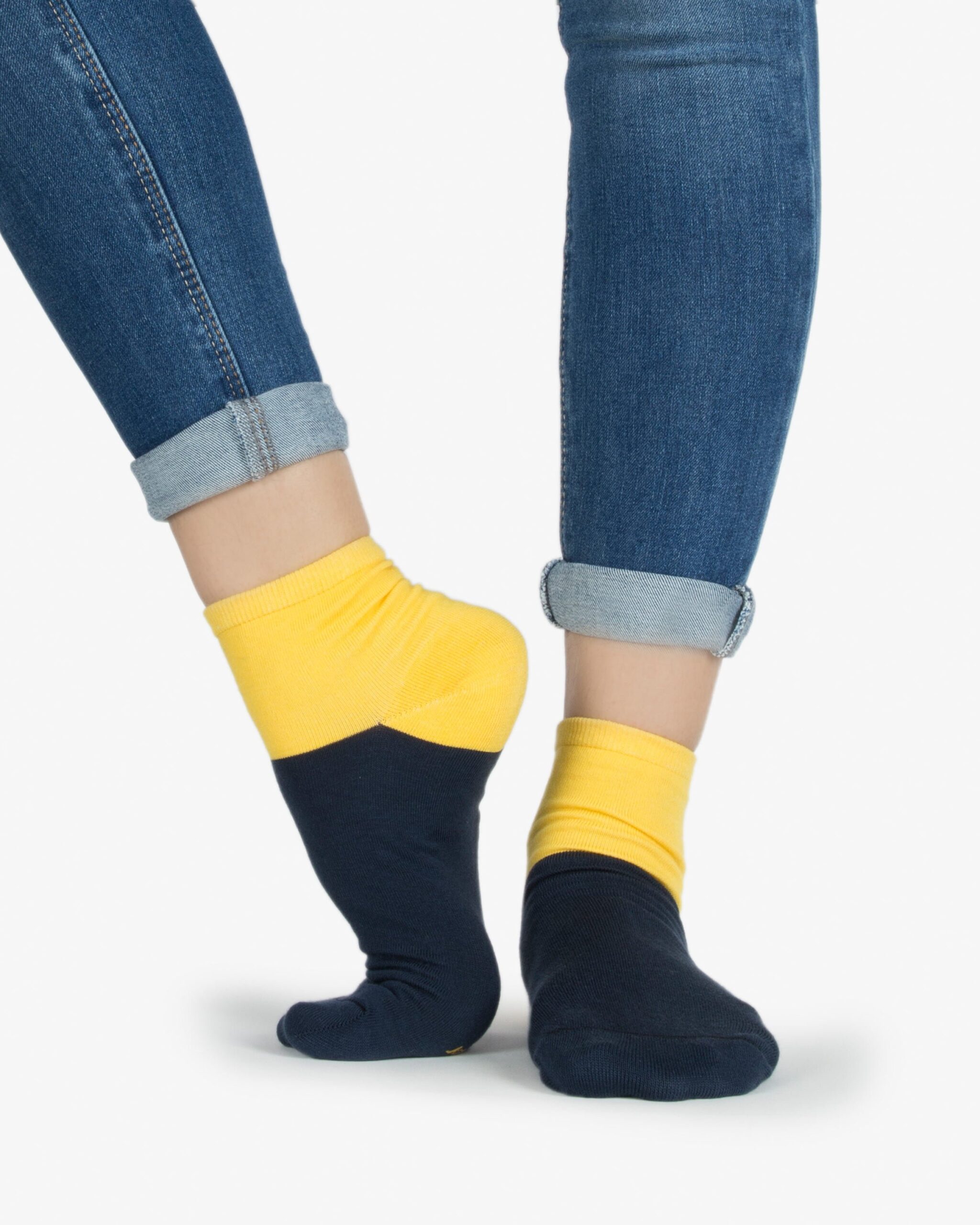 جوراب نخی دو رنگ - زرد - روبه‌رو۱