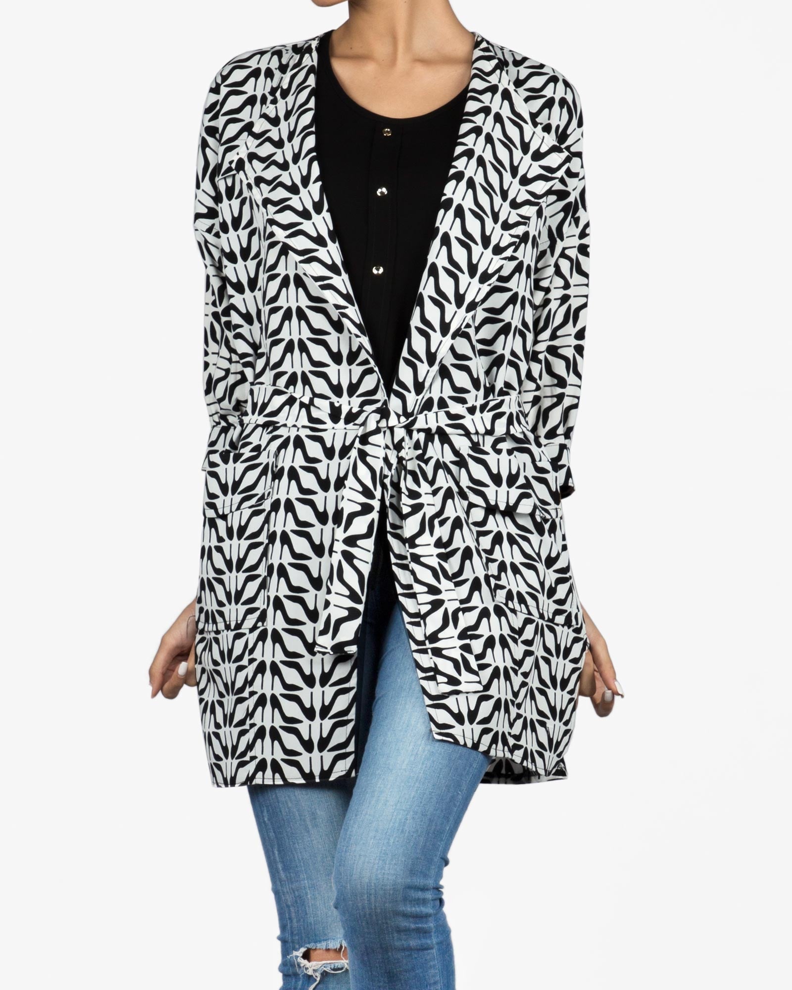 مانتو کوتاه دخترانه کرپ طرح دار جلو باز - سفید - رو به رو