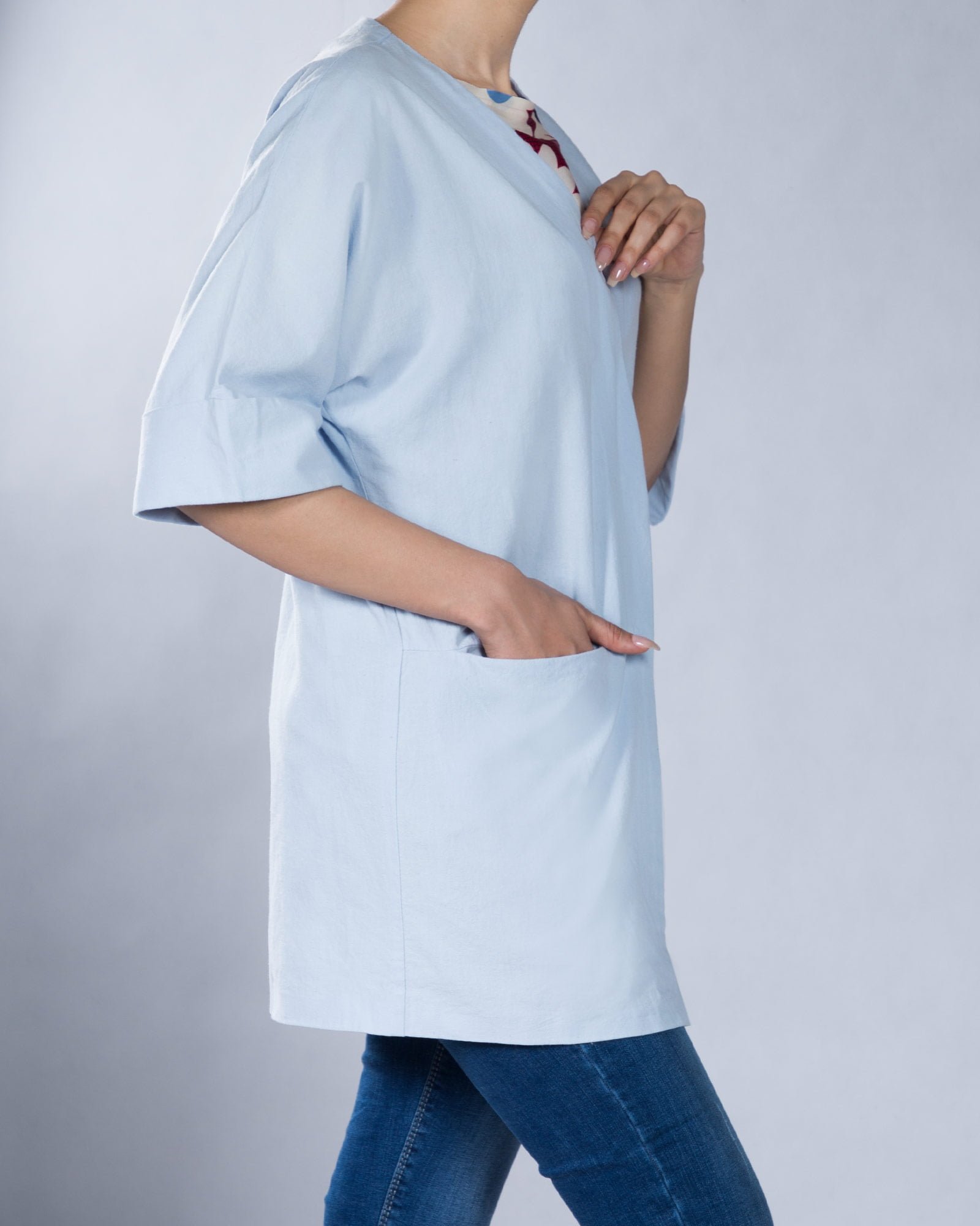 مانتو کوتاه ساده زنانه لنین (لینن) جلو باز - آبی یخی - بغل