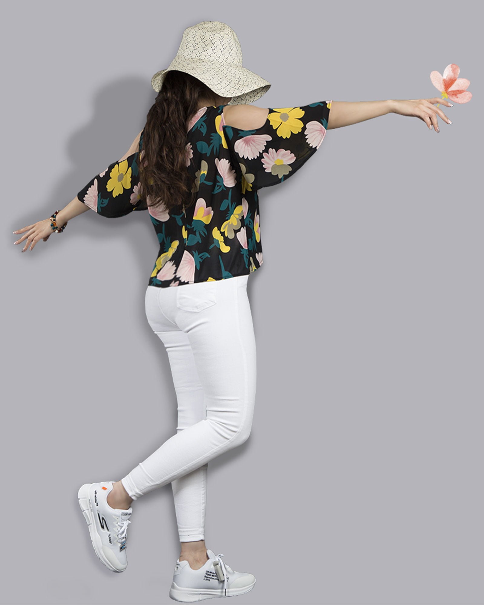 بلوز حریر گلدار زنانه - مشکی - محیطی