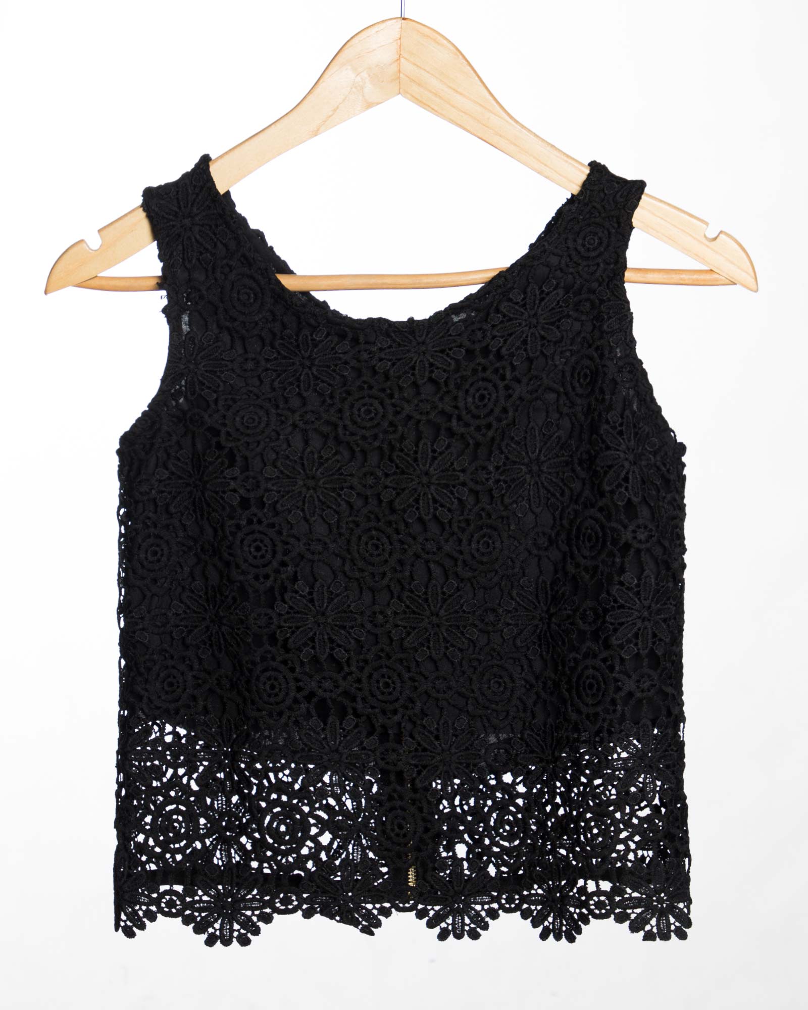 تاپ گیپور مجلسی زنانه مشکی-روبه-رو