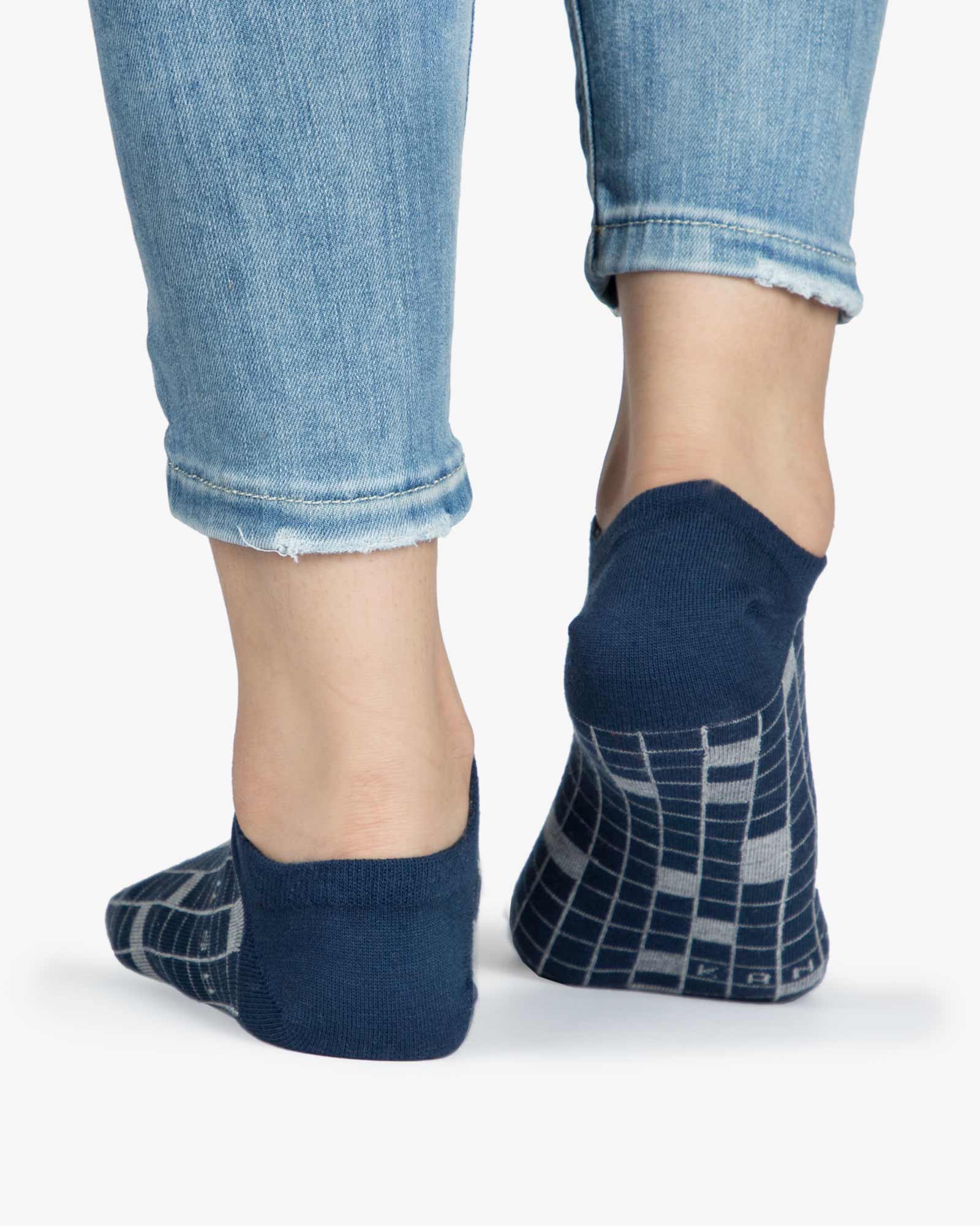 جوراب ساق کوتاه زنانه طرح شطرنجی - سرمه ای تیره - طرح شطرنجی - پشت