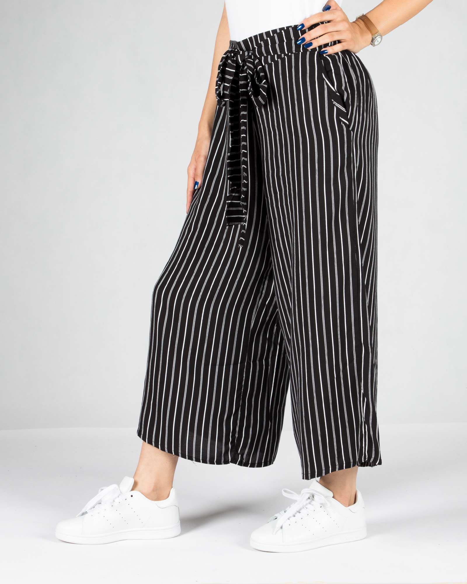 شلوار کوتاه راه راه مشکی زنانه - مشکی - بغل شلوار