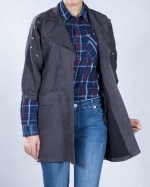 مانتو پاییزه کوتاه یقه انگلیسی جلو باز - دودی - رو به رو