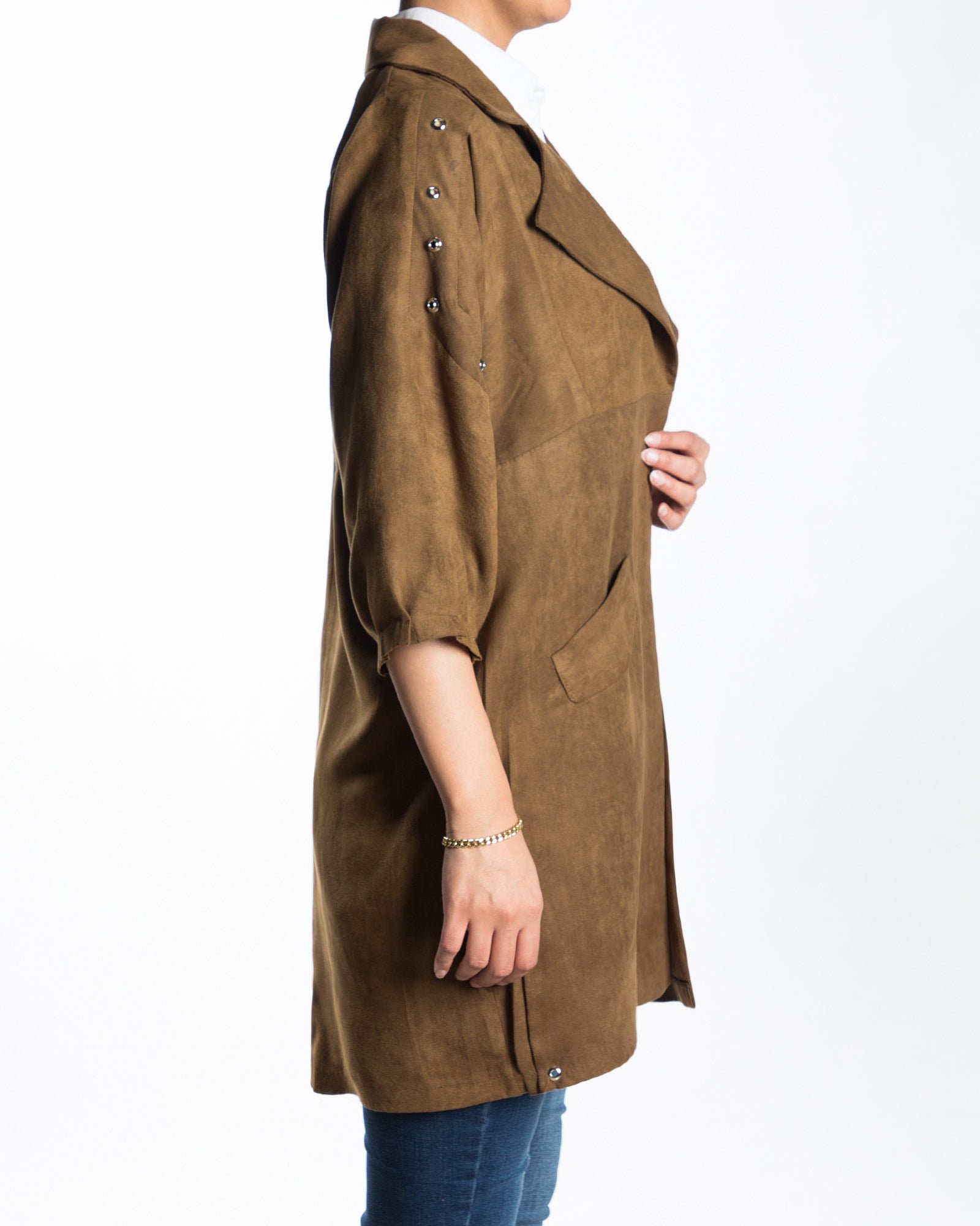 مانتو پاییزه کوتاه یقه انگلیسی جلو باز - زیتونی - بغل مانتو