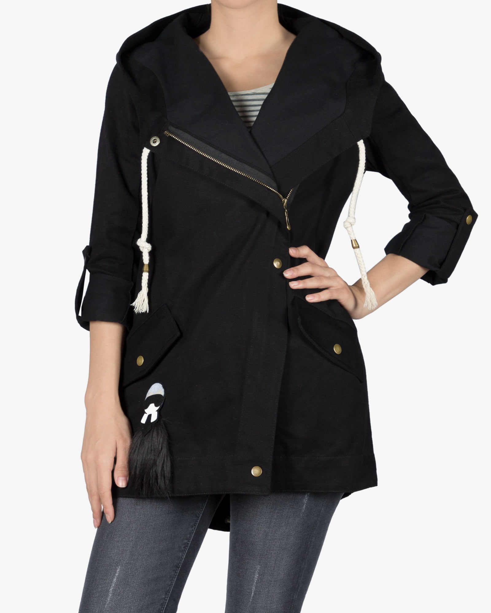 مانتو کوتاه کلاه دار پاییزه - مشکی - رو به رو