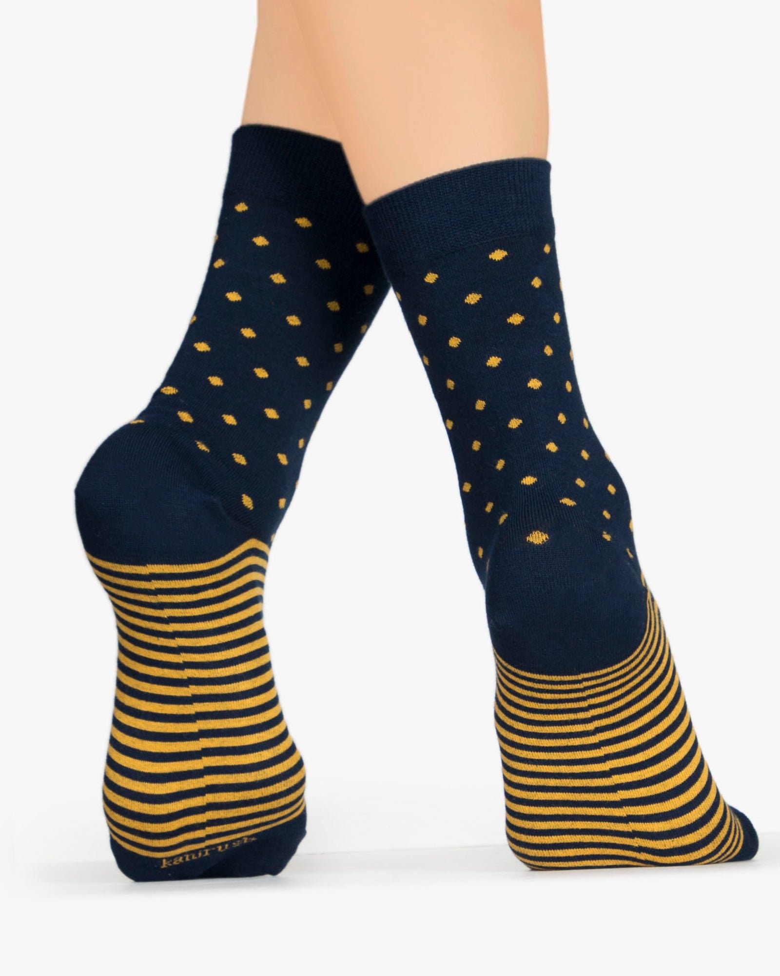 جوراب راه راه کشی طرح نقطه - عسلی - پشت