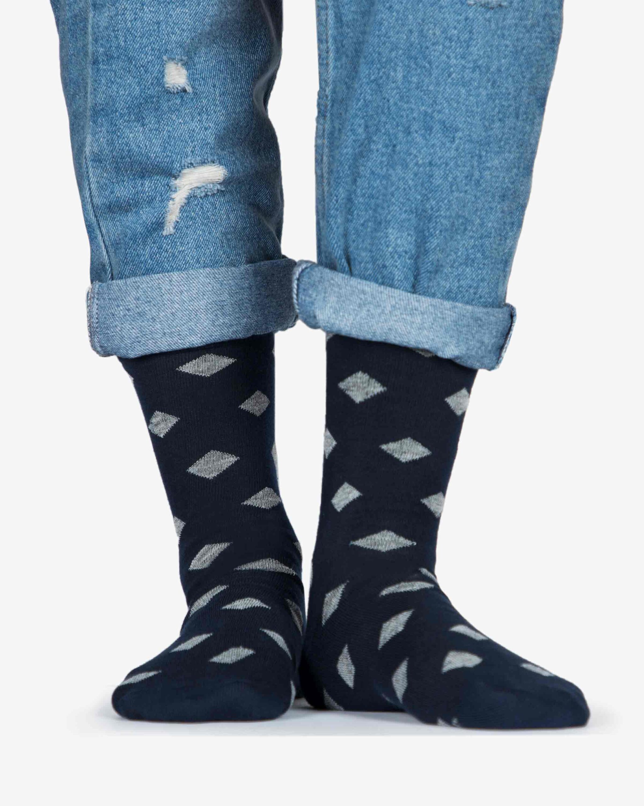 جوراب طرح لوزی ساق دار نخی - مشکی با لوزی  های طوسی