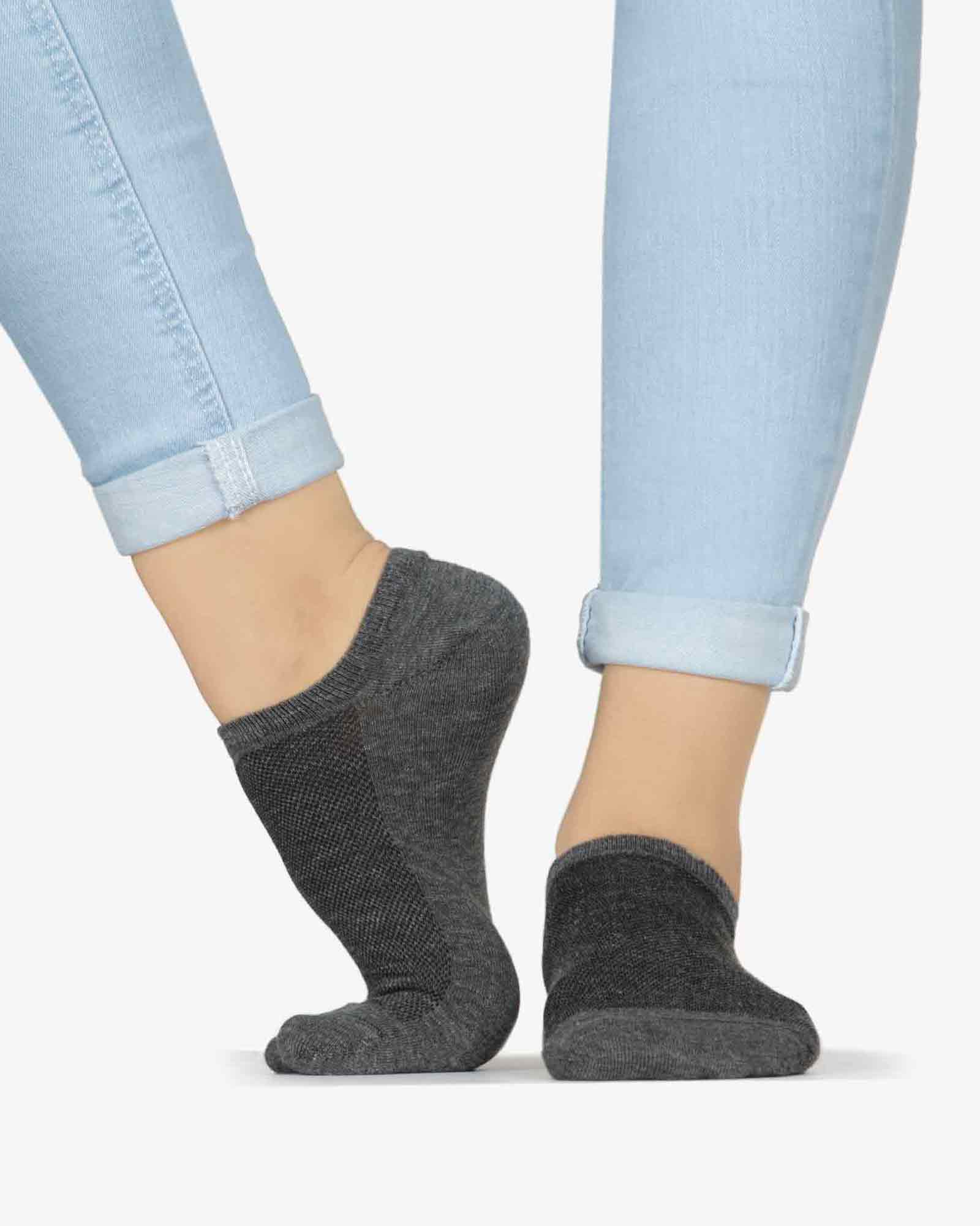 جوراب کالج اسپرت زنانه - خاکستری تیره - بغل