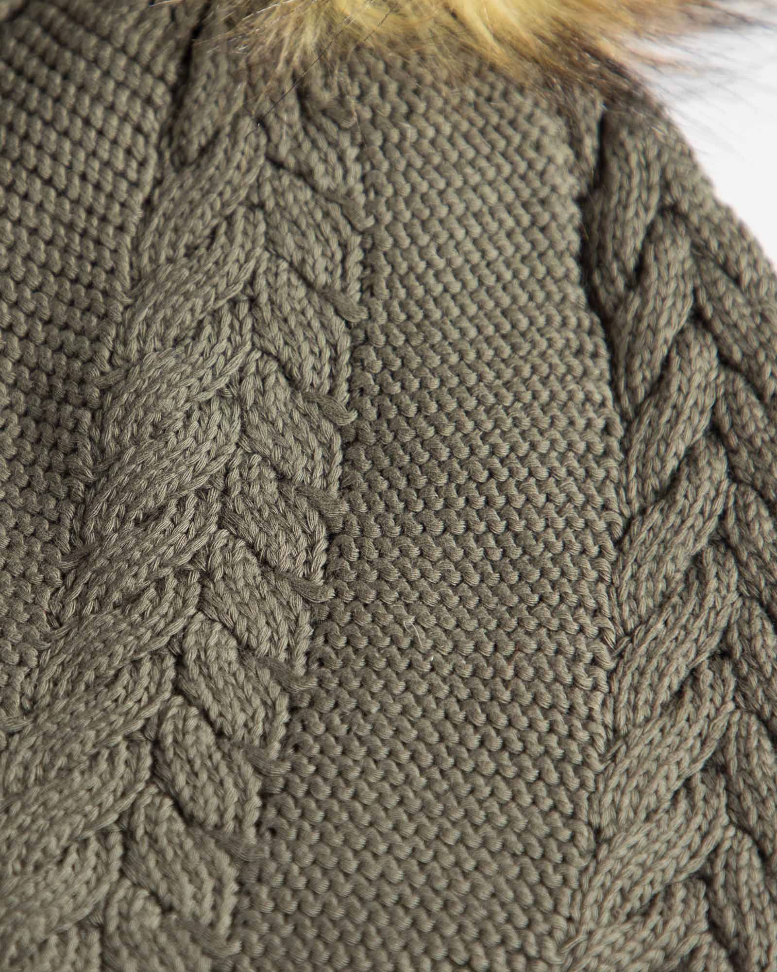 ست کلاه و شال گردن و دستکش بافتنی ساده - زیتونی سیر - کلاه بافت