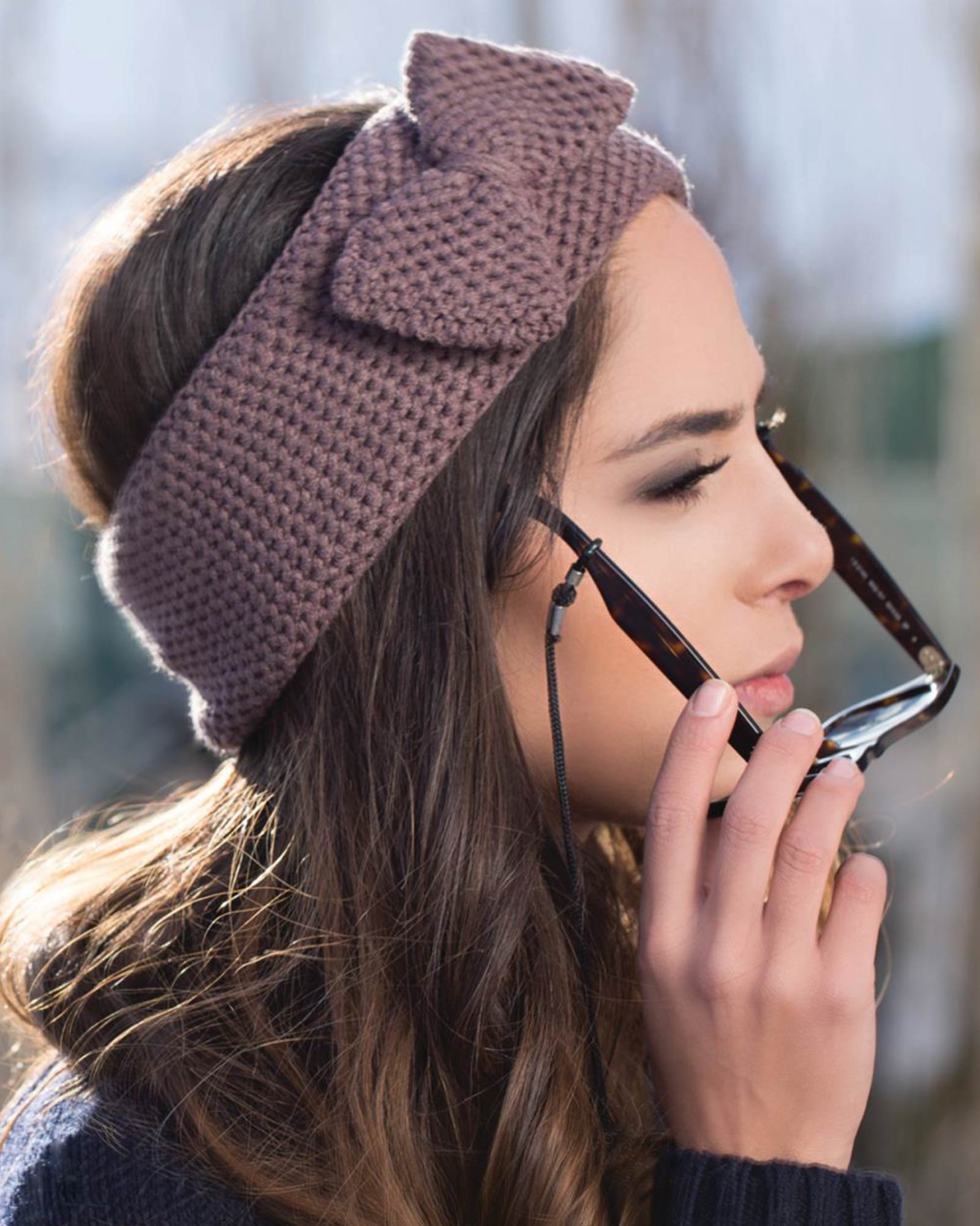 هدبند بافتنی دخترانه پاپیون دار - قهوه ای روشن - محیطی زنانه