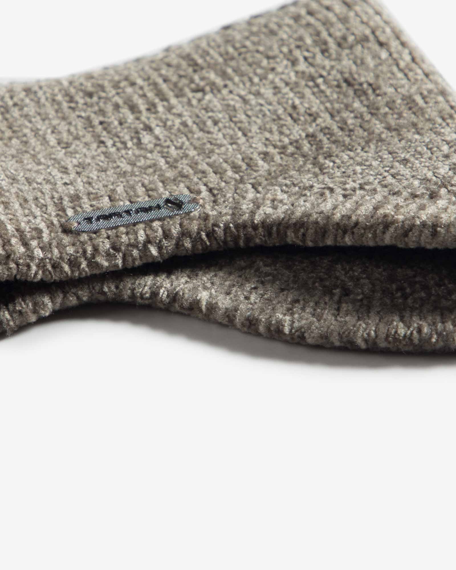 هدبند گوش دار بافت ساده - زیتونی سیر - بافت