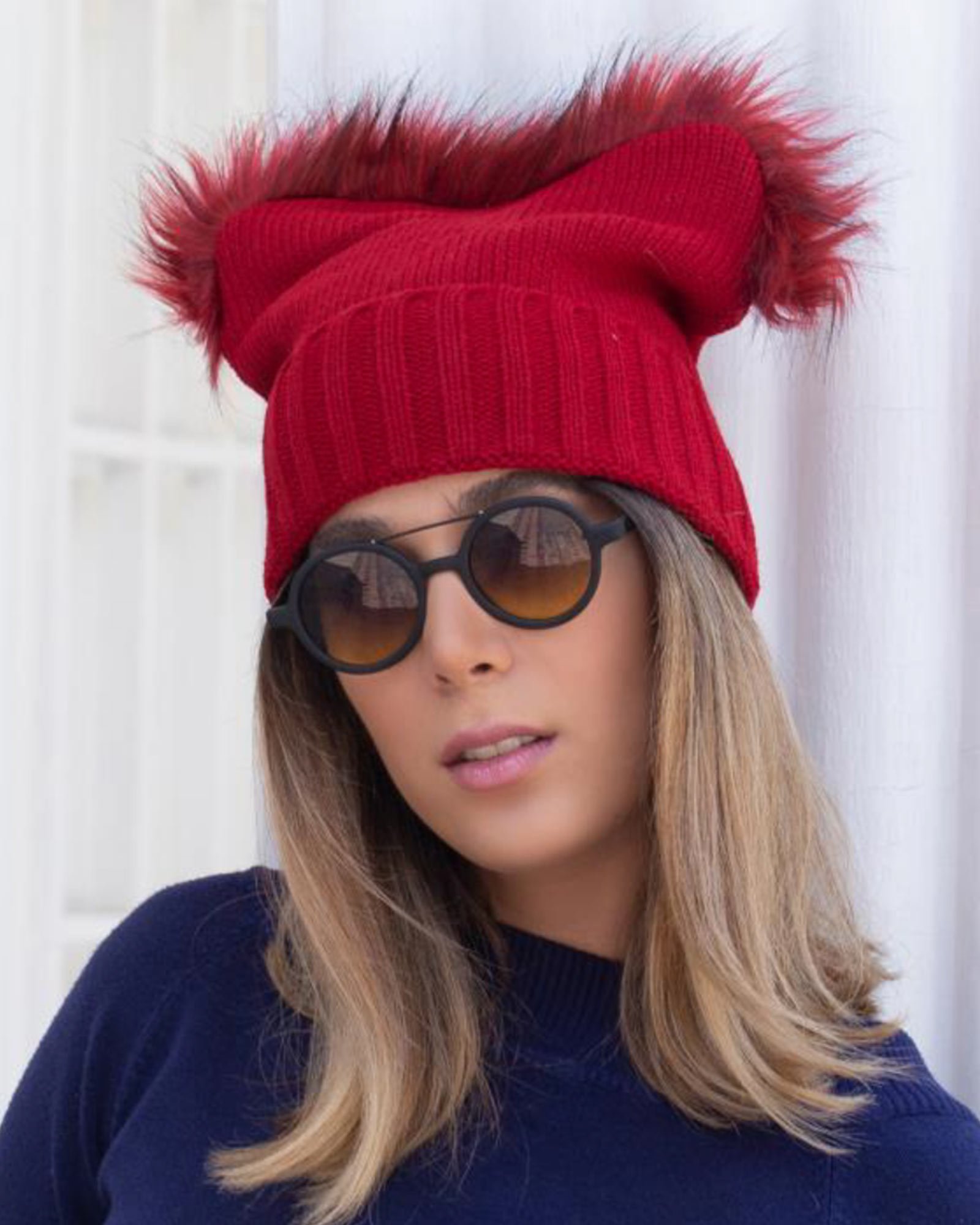 کلاه بافت طرح قلب - قرمز - محیطی زنانه