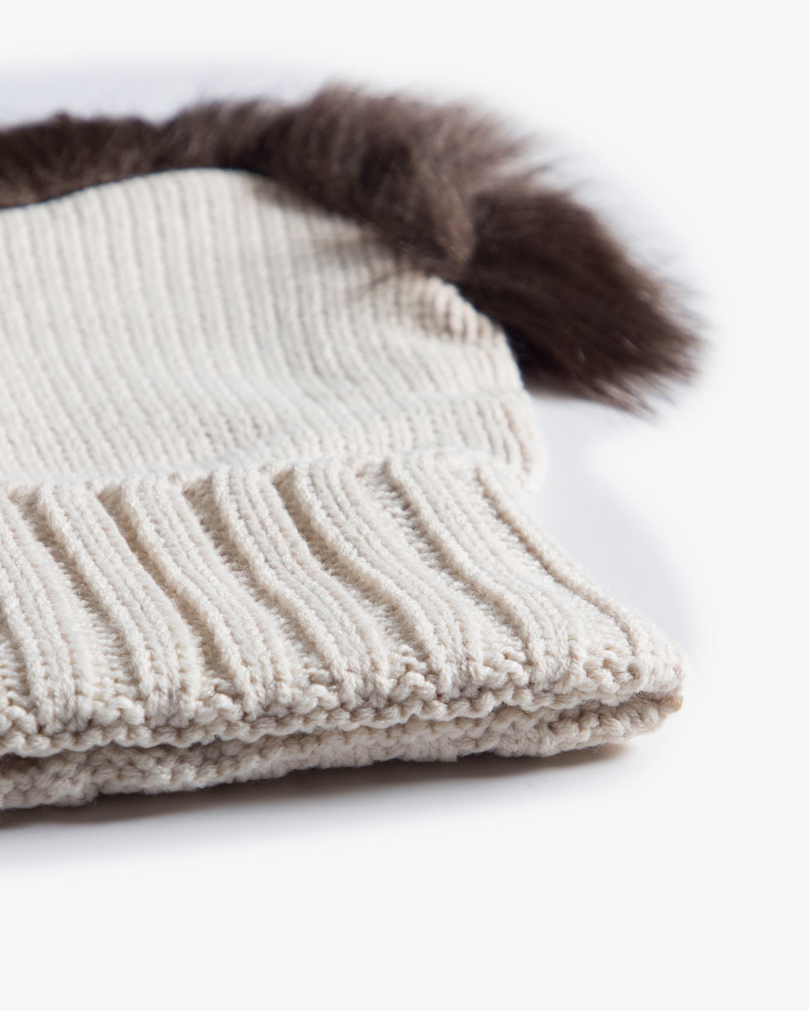 کلاه بافت طرح قلب - کرمی - کش بافت