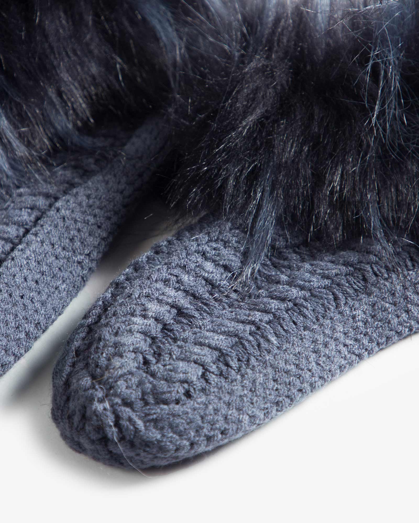 جوراب بافت کوتاه خزدار - دودی - جوراب بافتنی