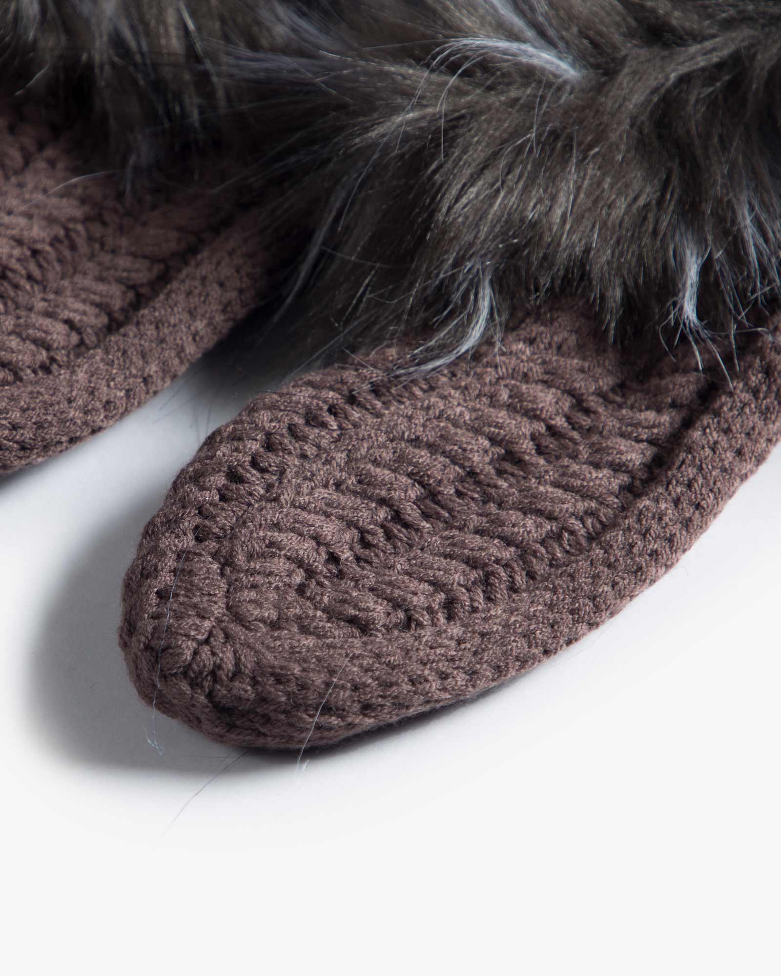 جوراب بافت کوتاه خزدار - کالباسی تیره - جوراب بافتنی