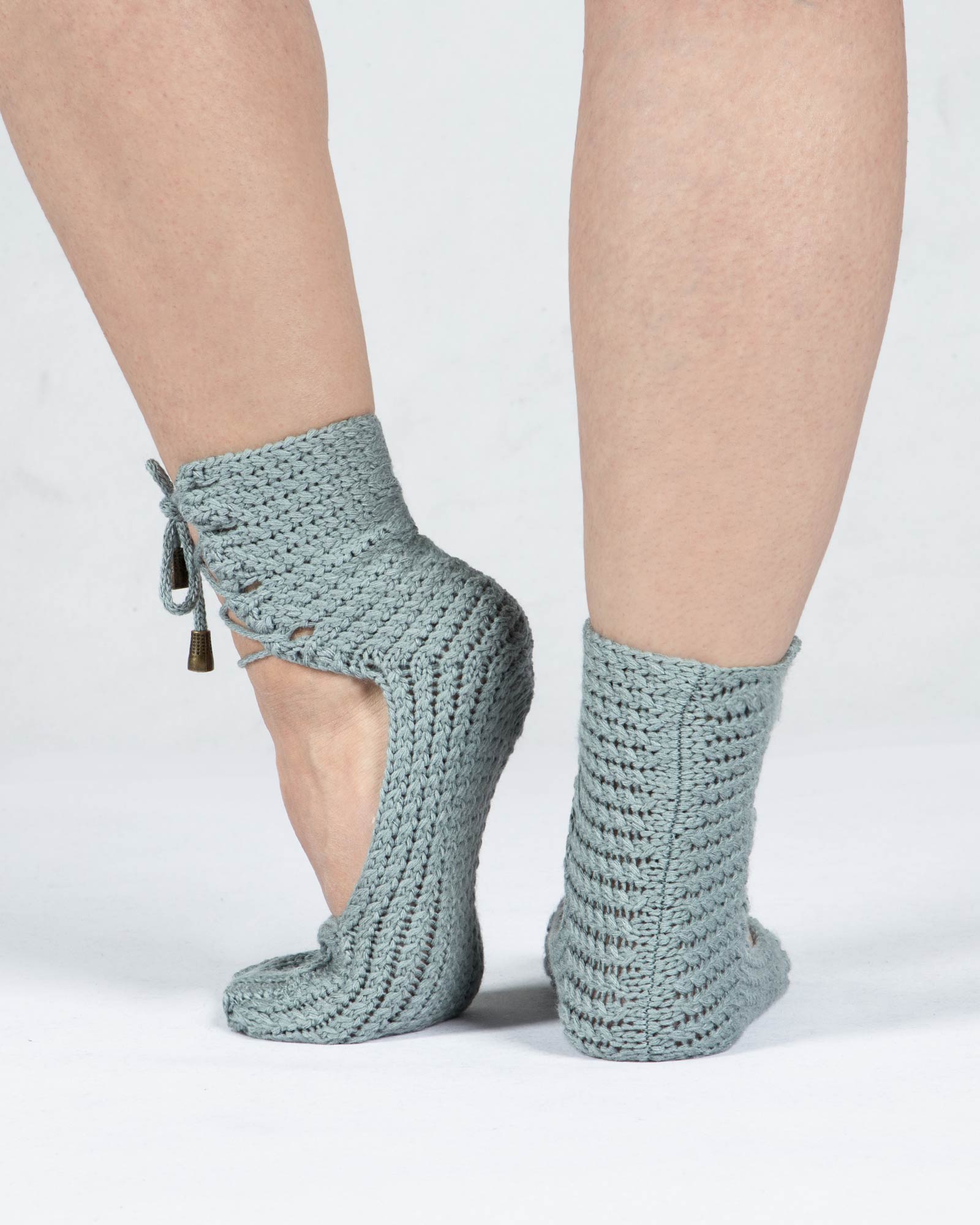 پاپوش بافت زنانه ساده بند دار - طوسی - پشت