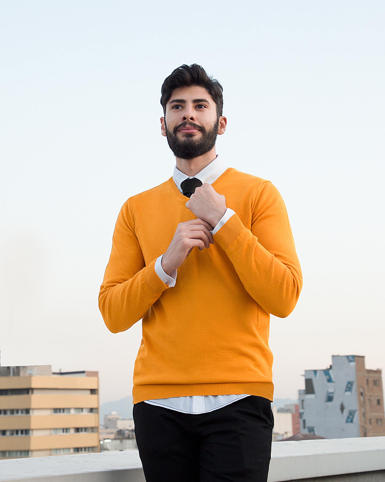 پلیور بافت مردانه ساده یقه هفت زرد - خردلی - محیطی