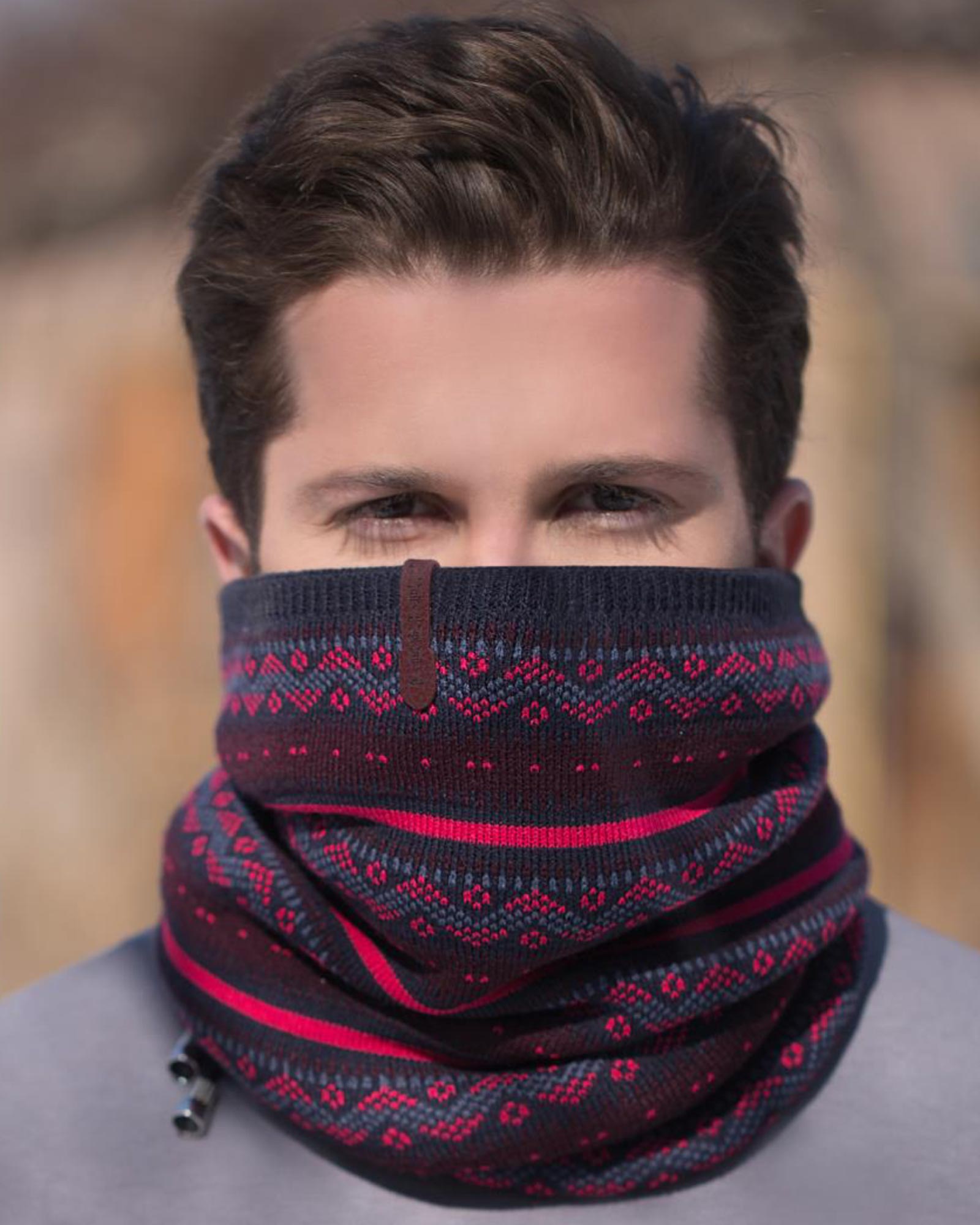 کلاه بافت طرح دار دو سر باز - سرمه ای تیره - محیطی مردانه