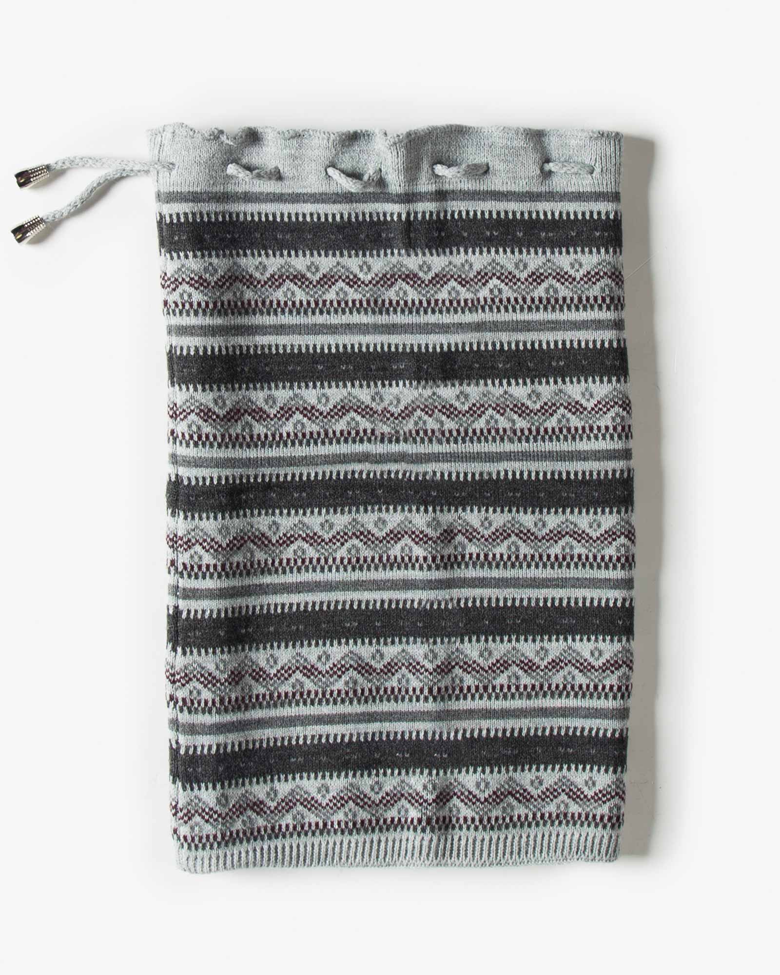 کلاه بافت طرح دار دو سر باز - طوسی کمرنگ - باز