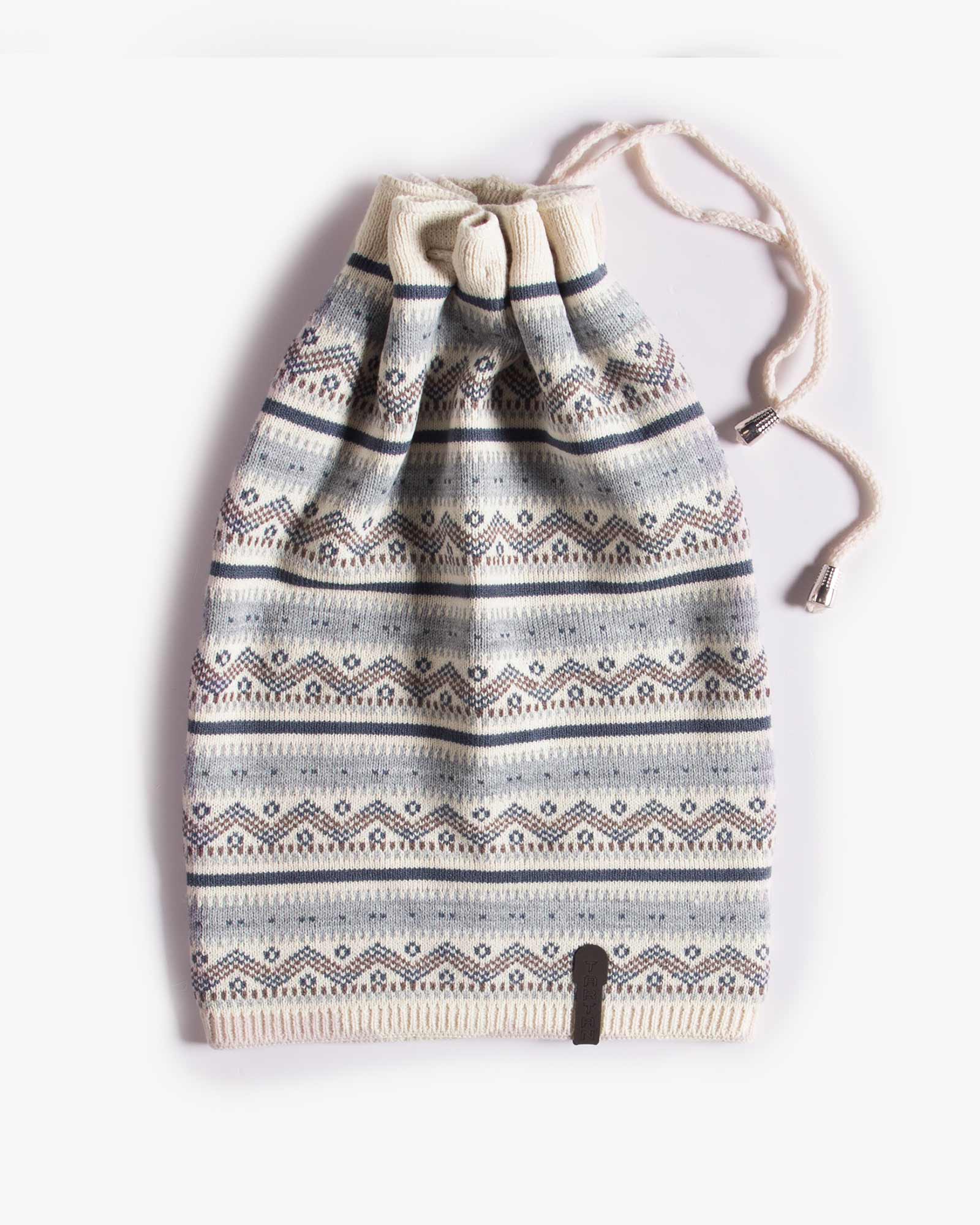 کلاه بافت طرح دار دو سر باز - کرمی - بسته