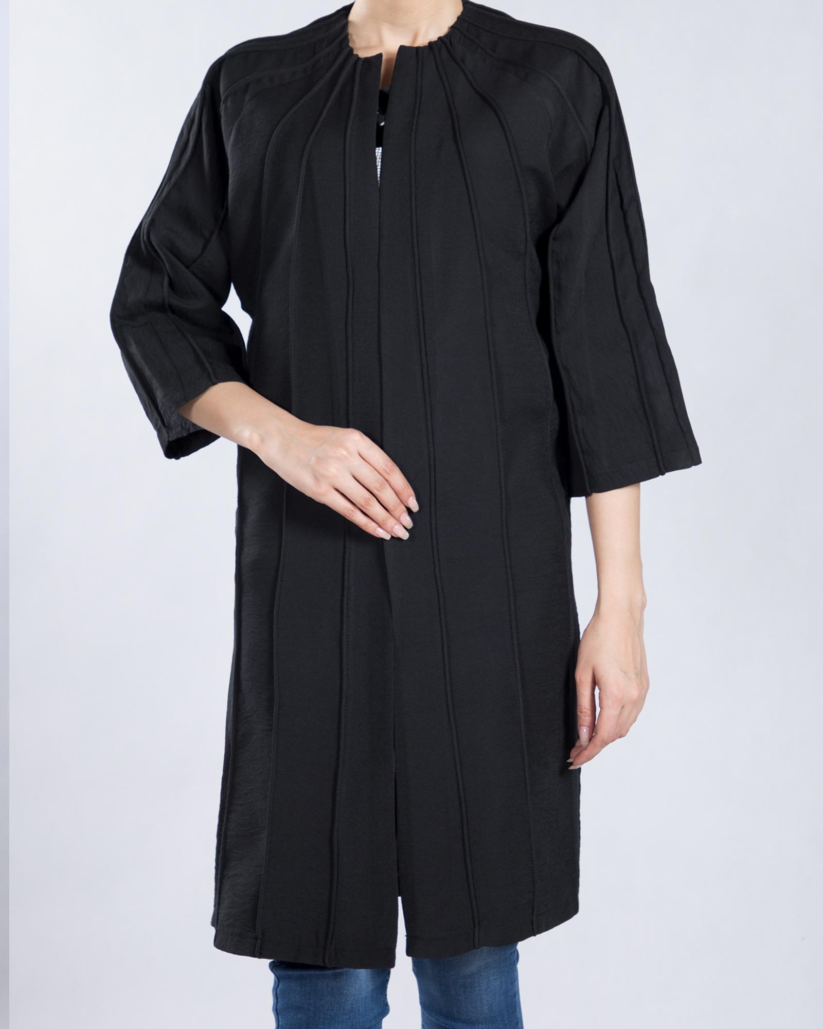 مانتو خط دار بلند - مشکی - رو به رو