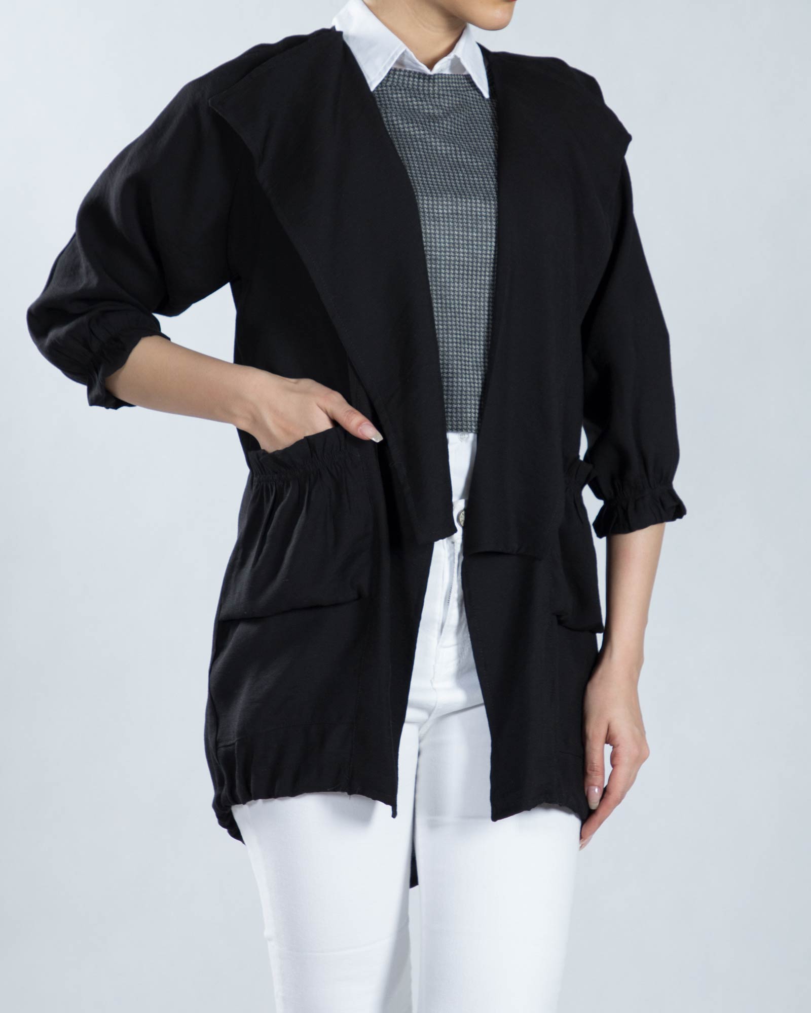 مانتو کوتاه ساده اسپرت دخترانه - مشکی - جلو باز