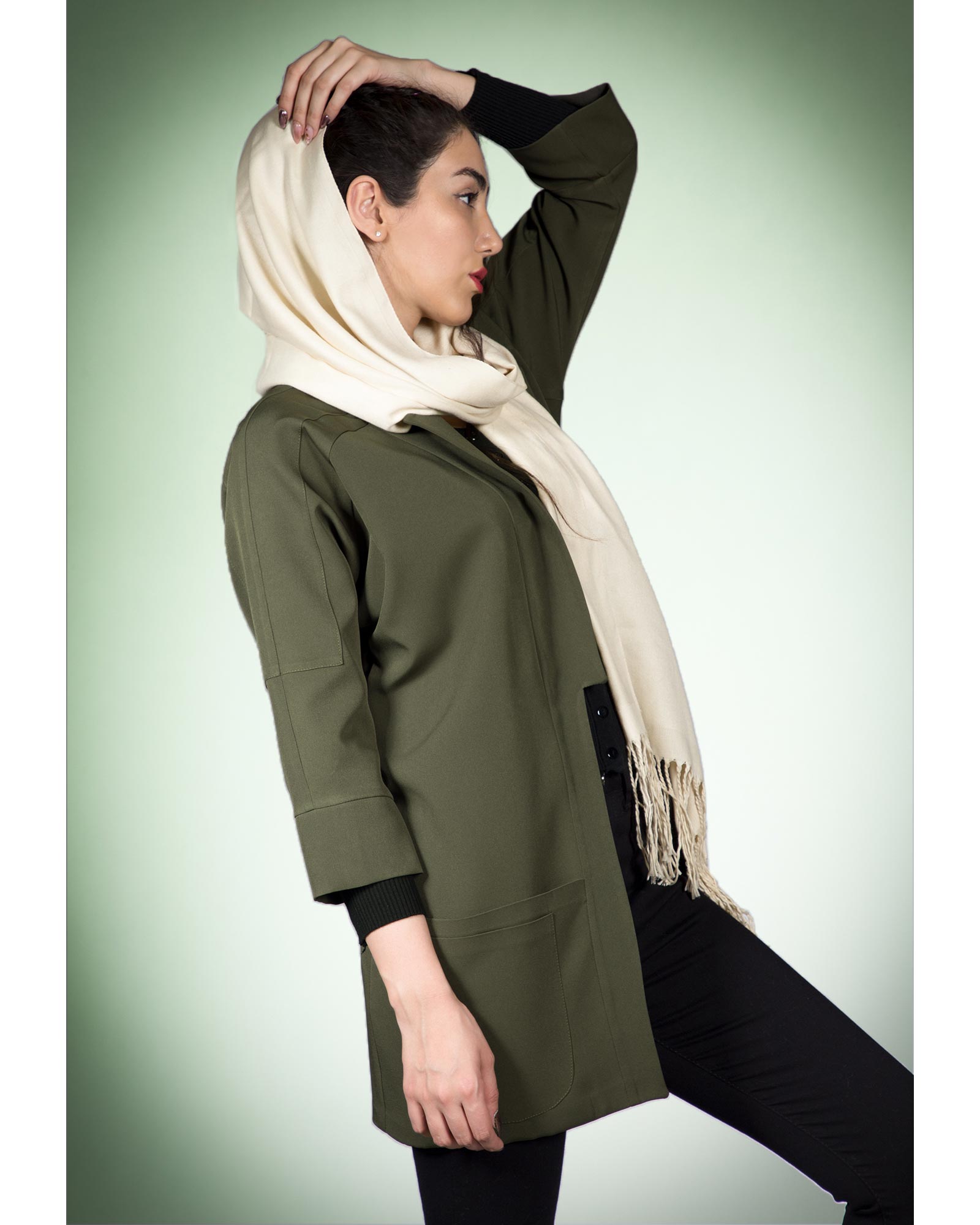 مانتو اسپرت کوتاه کرپ - زیتونی سیر - محیطی