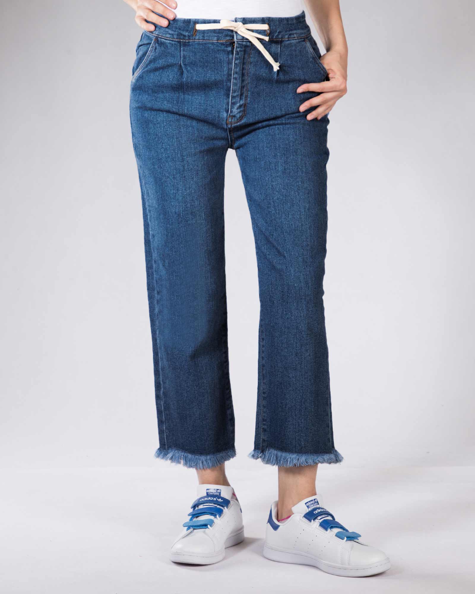 شلوار جین راسته زنانه - آبی کاربنی - رو به رو