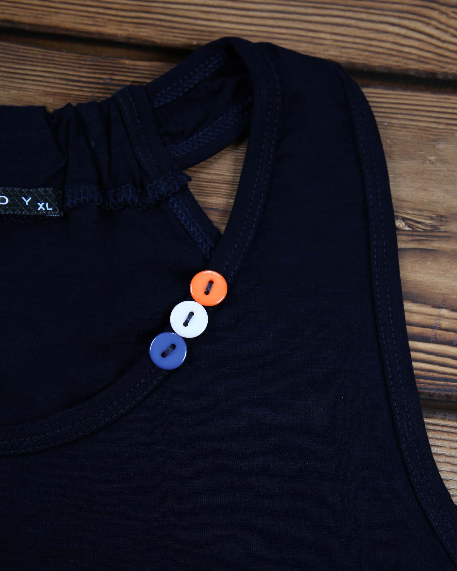 تاپ ساده نخی زنانه - سرمه ای تیره - تاپ دکمه دار