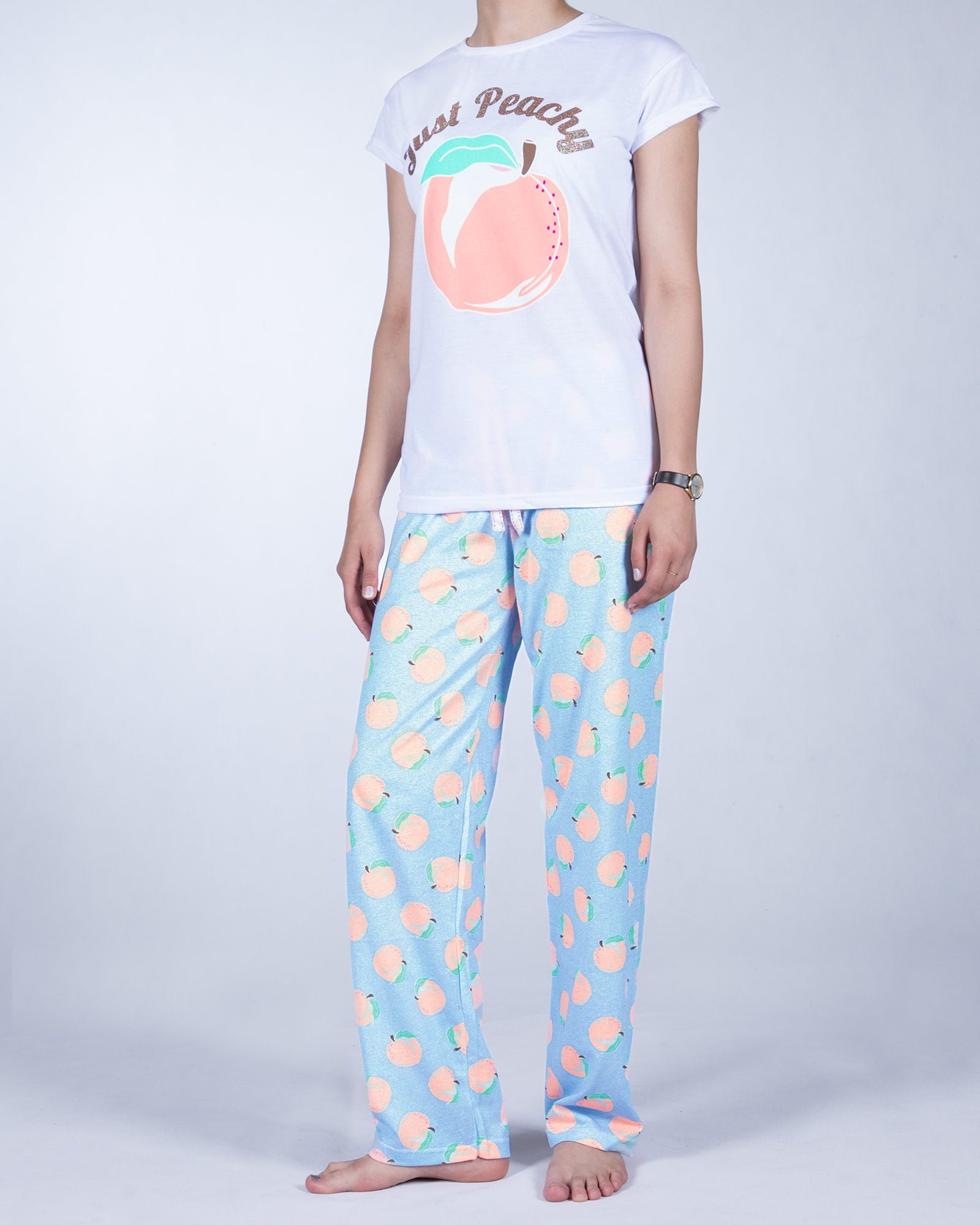 تیشرت شلوار زنانه طرح هلو - سفید - رو به رو