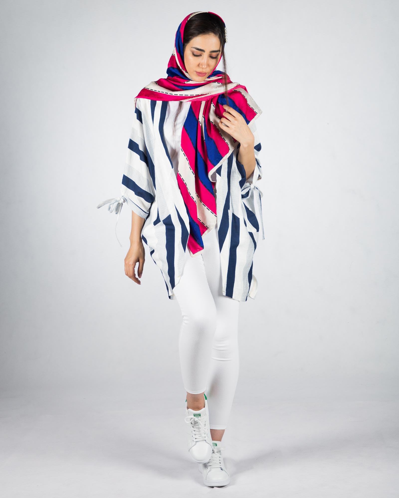 مانتو کوتاه راه راه زنانه - آبی کاربنی - مانتو جلو باز