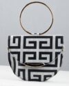 کیف دستی کوچک زنانه طرح دار - مشکی - رو به رو