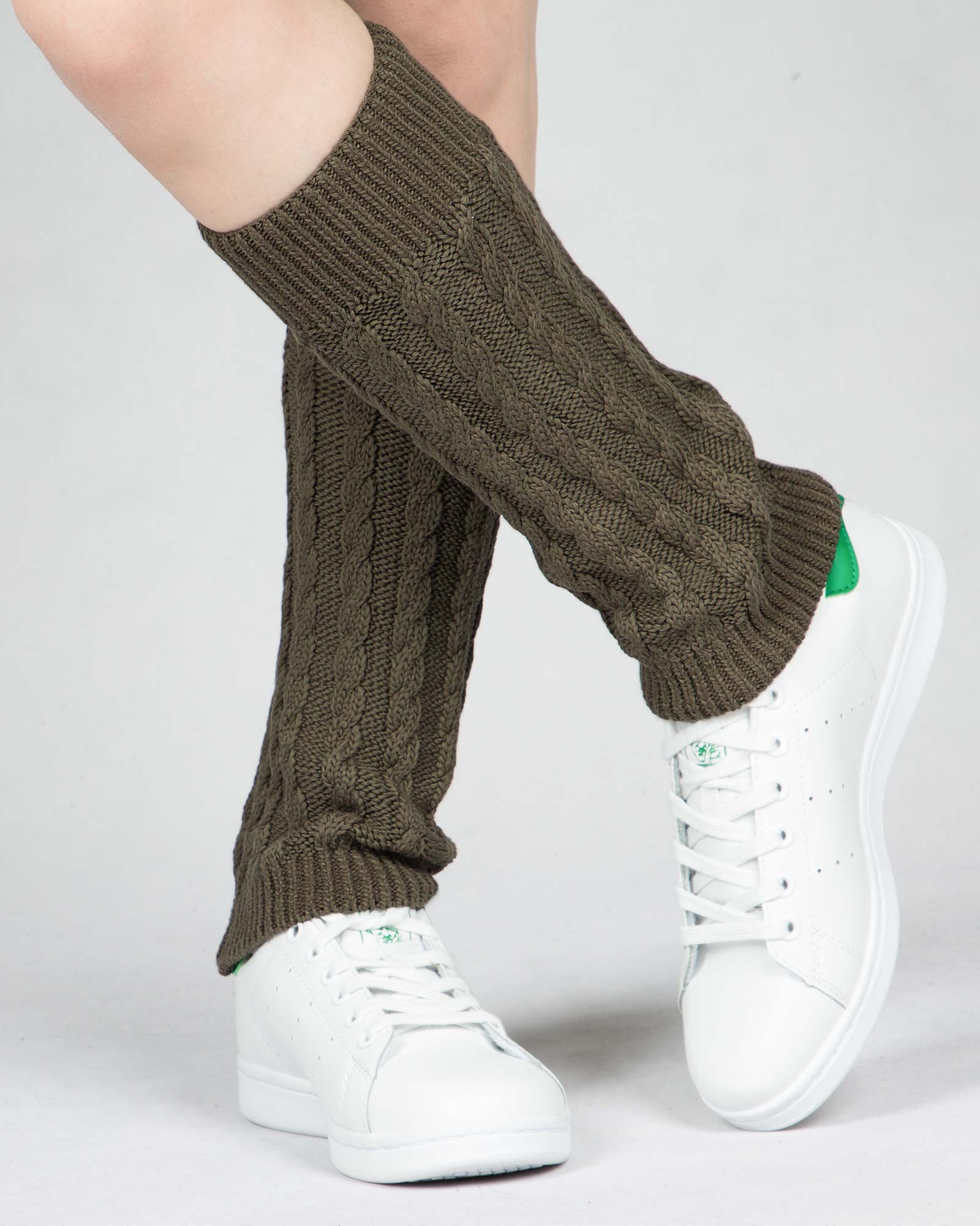 ساق پا بافت طرح مارپیچ - زیتونی - رو به رو