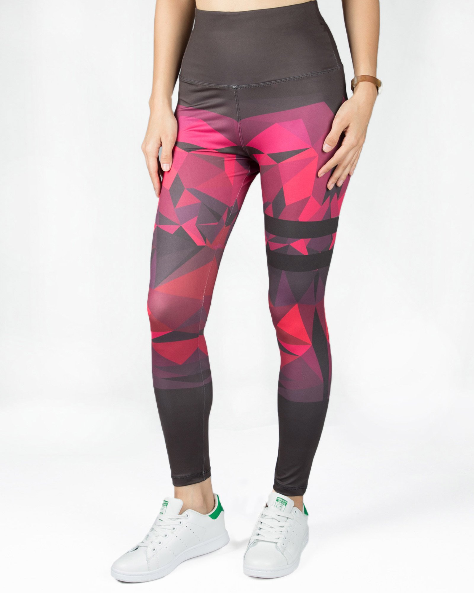 لگ ورزشی دخترانه طرح دار - بنفش - رو به رو