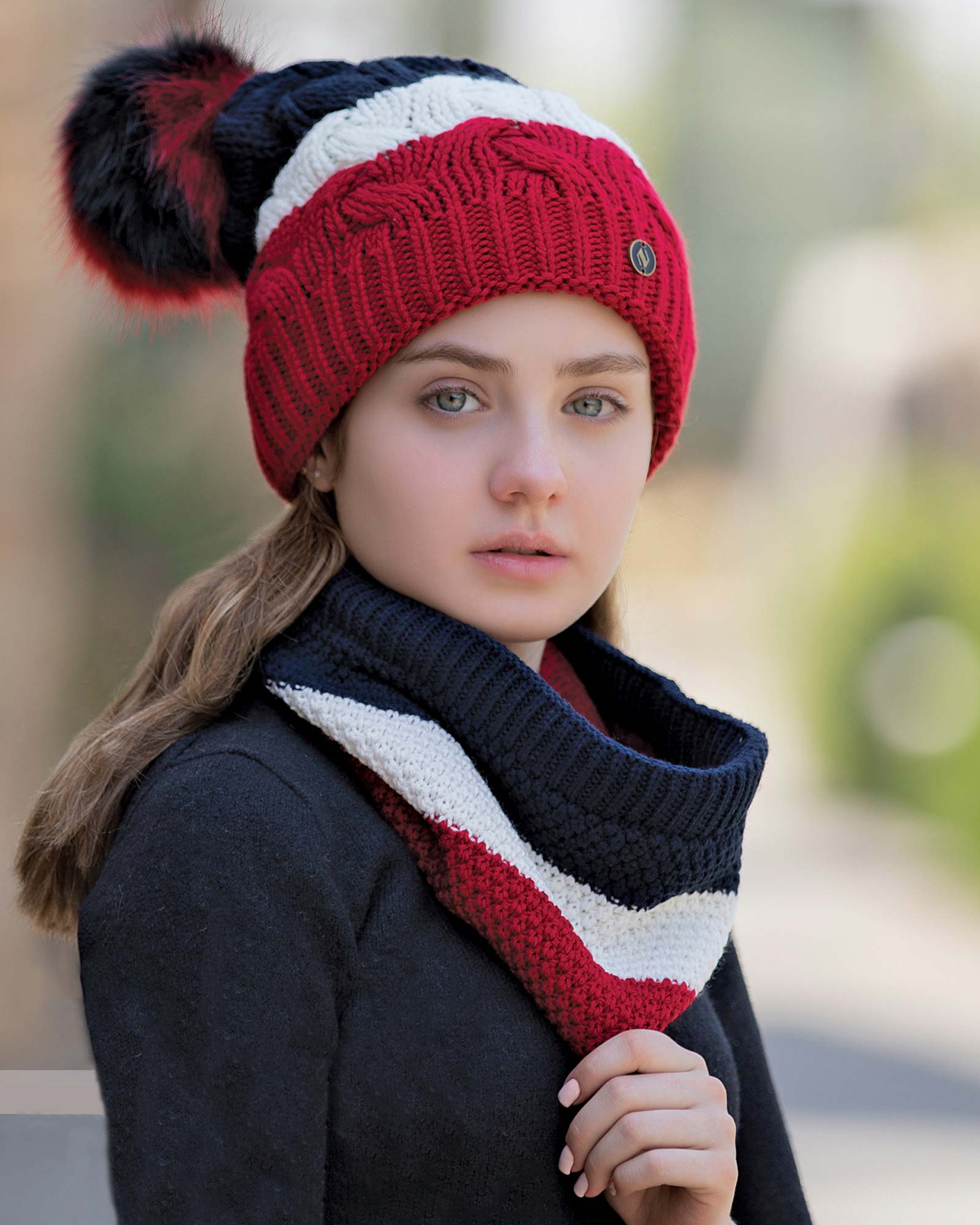 کلاه و شال گردن رینگی بافت راه راه رنگی - محیطی