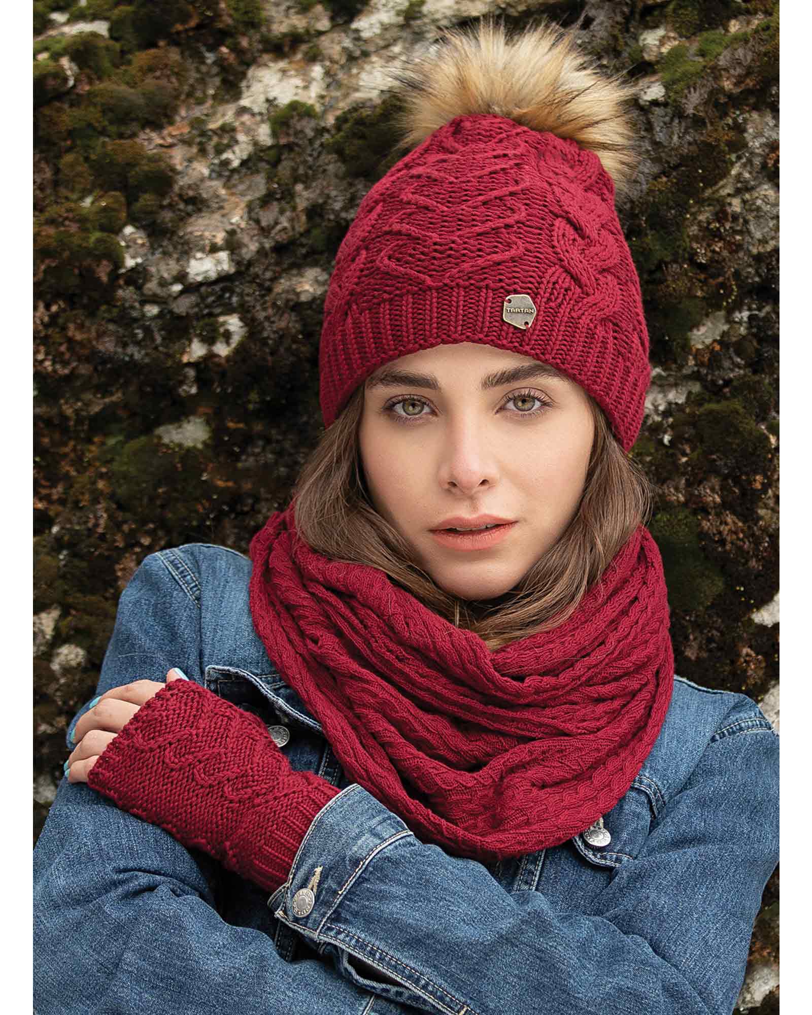 ست کلاه و شال بافت و دستکش - زرشکی - محیطی دخترانه