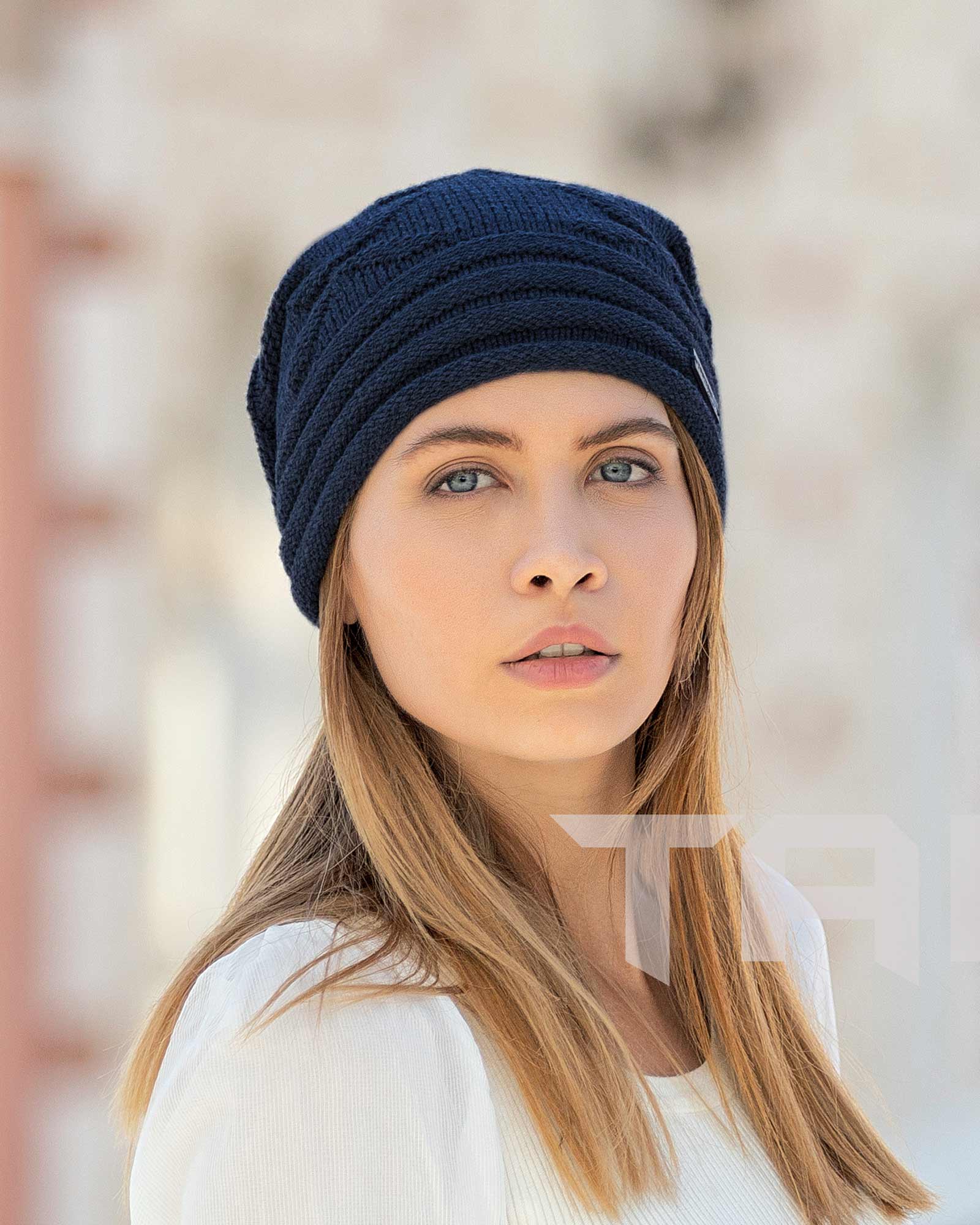 کلاه بافت طرح پروانه - سرمه ای تیره - زنانه