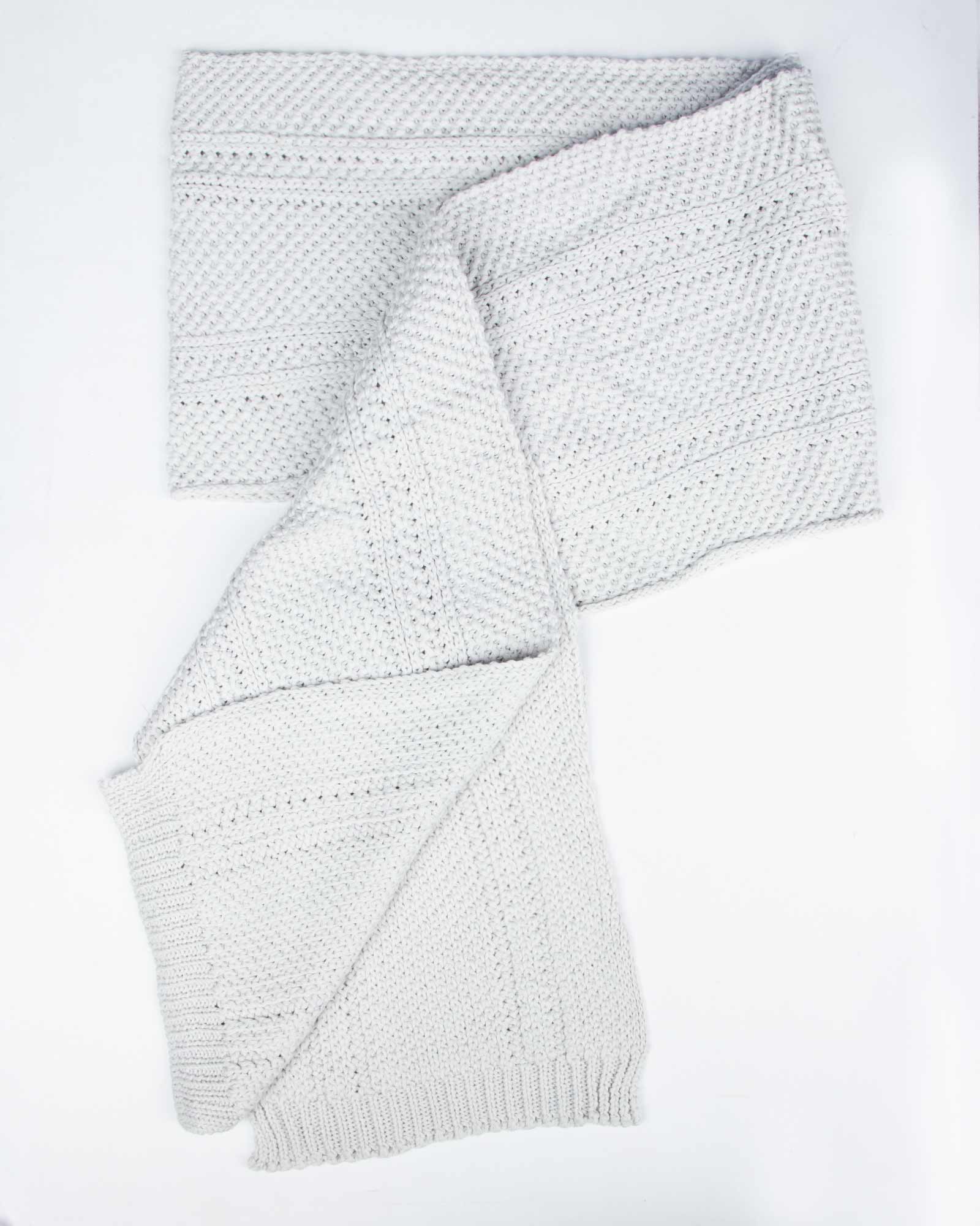 کلاه کج و شال گردن بافتنی و دستپوش - خاکستری محو - شال بافت