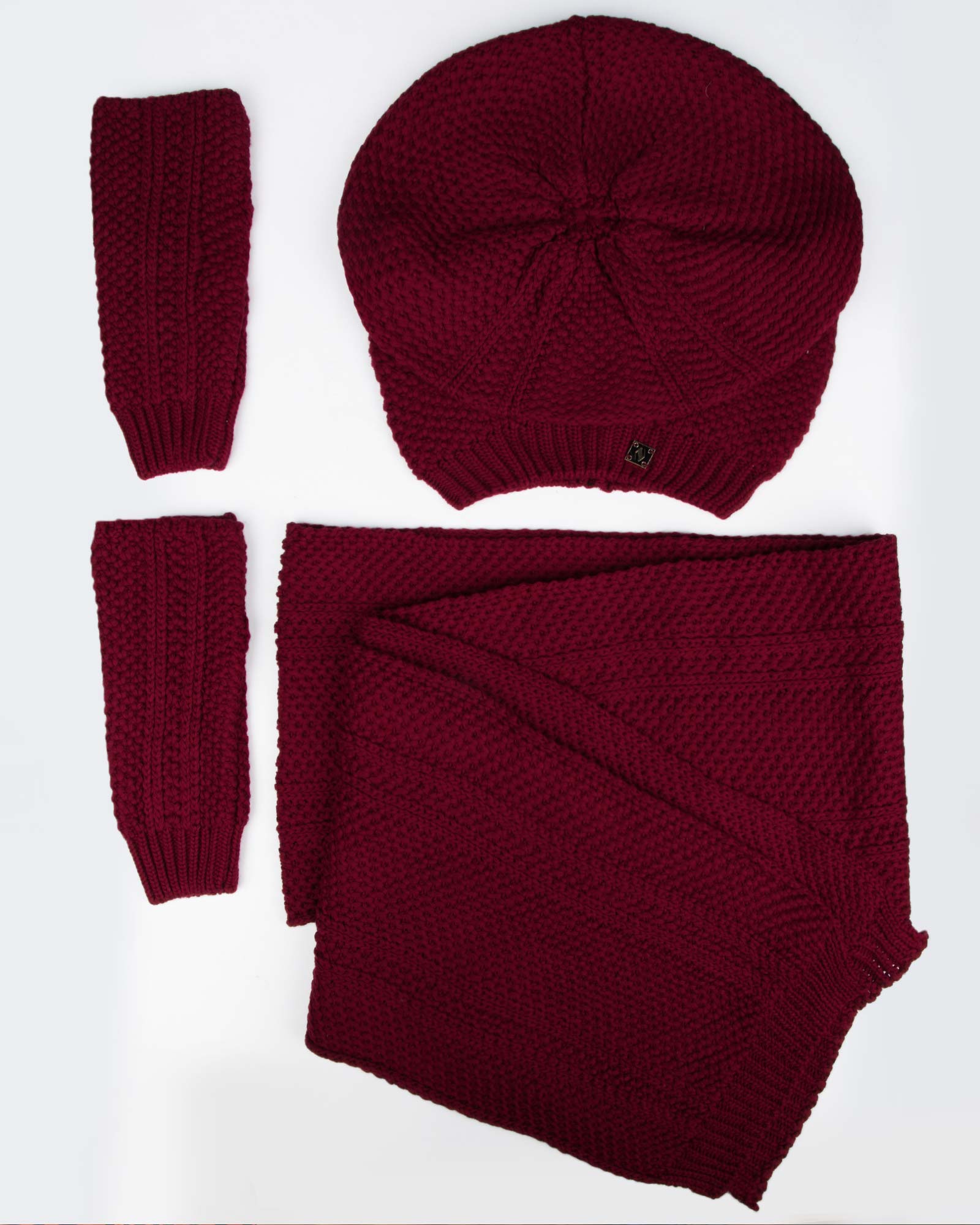 کلاه کج و شال گردن بافتنی و دستپوش - زرشکی - رو به رو