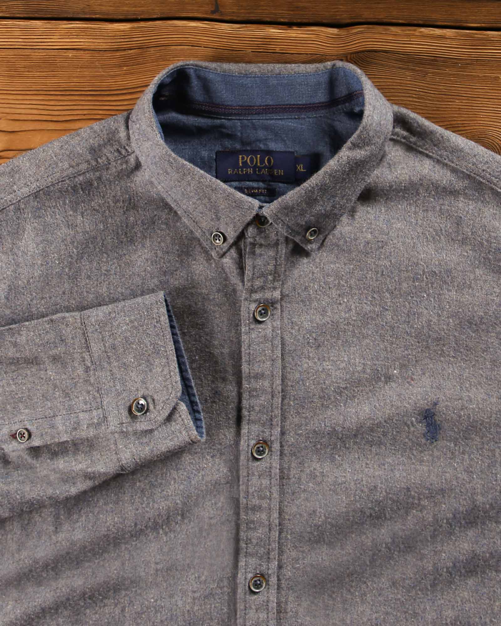 پیراهن کتان مردانه کلاسیک- سربی- یقه و لوگو پولو