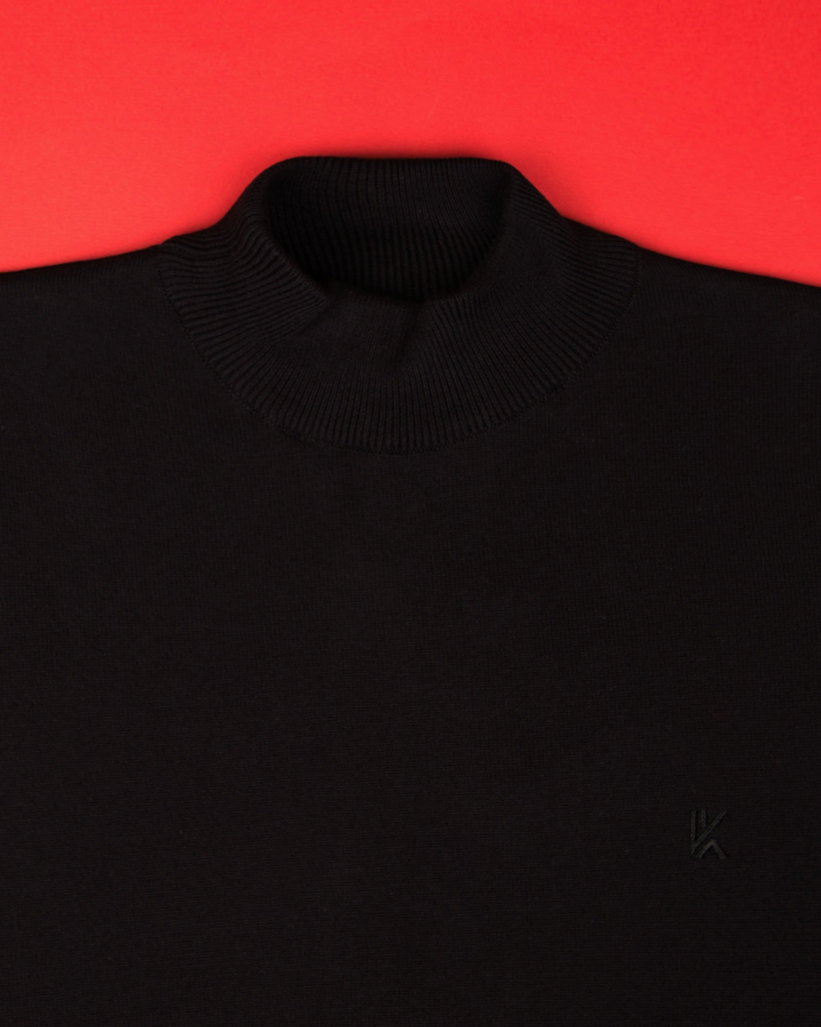 پلیور بافت مردانه آستین بلند ساده - مشکی - یقه سه سانت