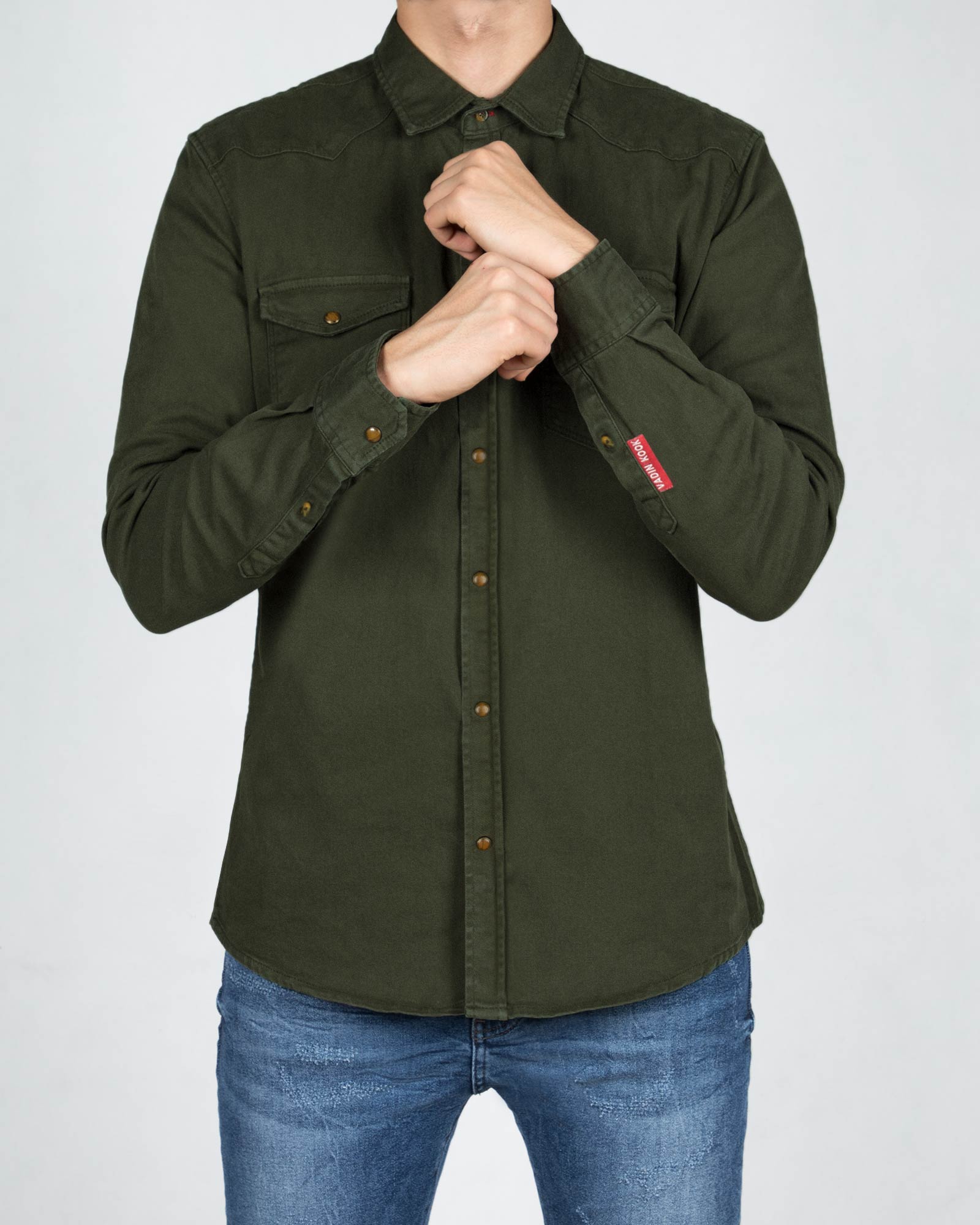 پیراهن کتان ساده مردانه - یشمی پررنگ - رو به رو